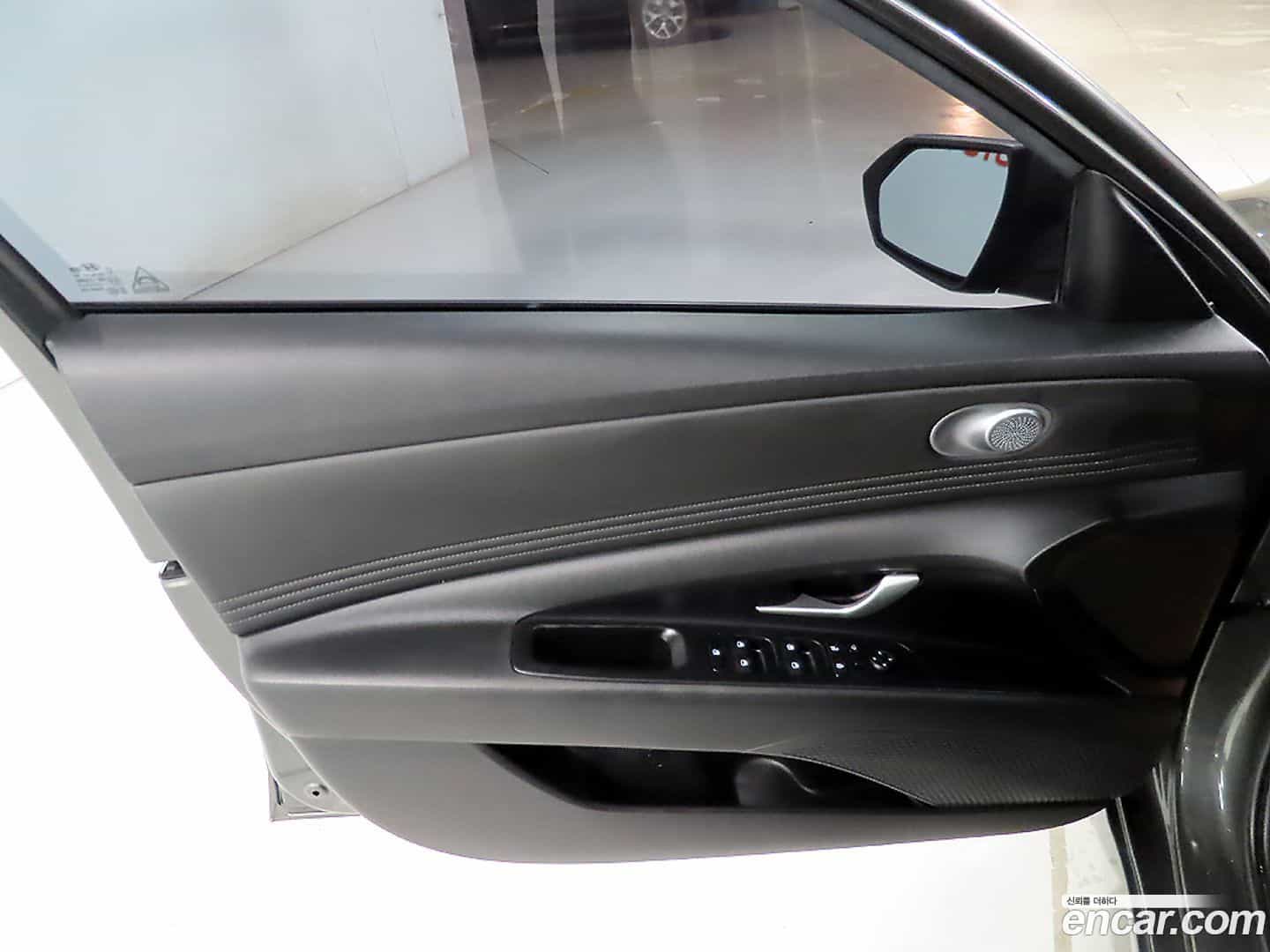 AVANTE Hyundai 2022.0-OPTION-018