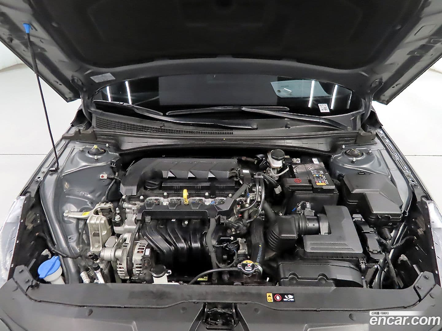 Main__Slider__Photo:AVANTE Hyundai 2022.0-18