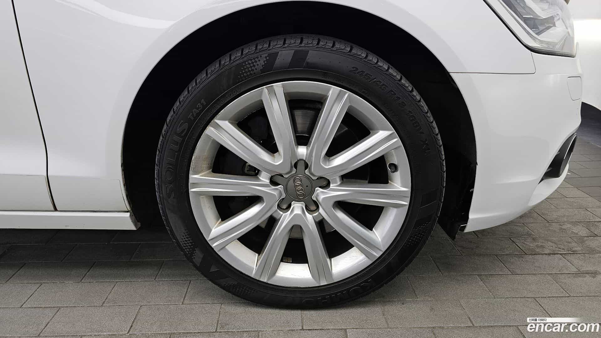 A6 Audi 2014.10-OUTER-005