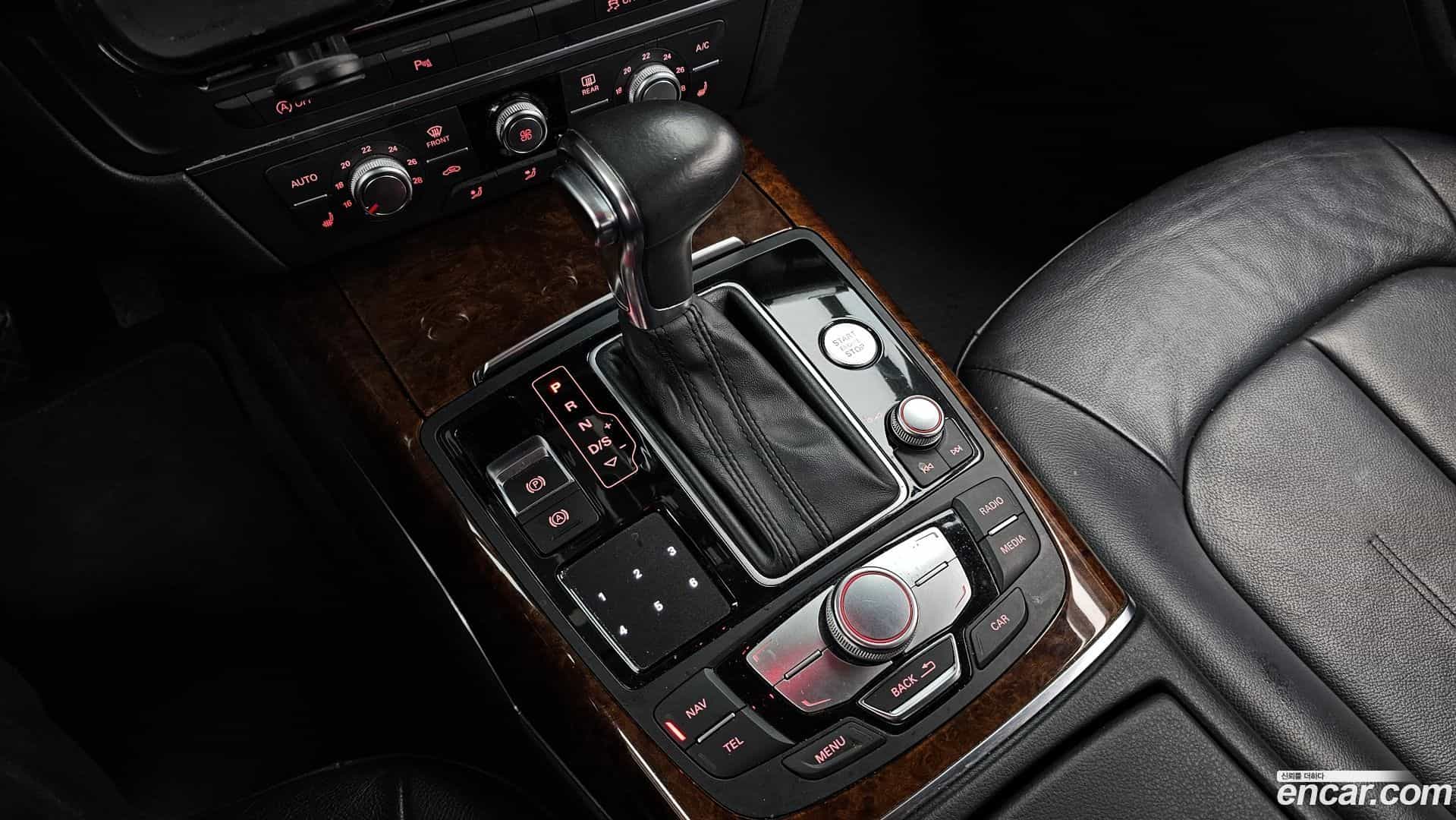 A6 Audi 2014.10-INNER-009