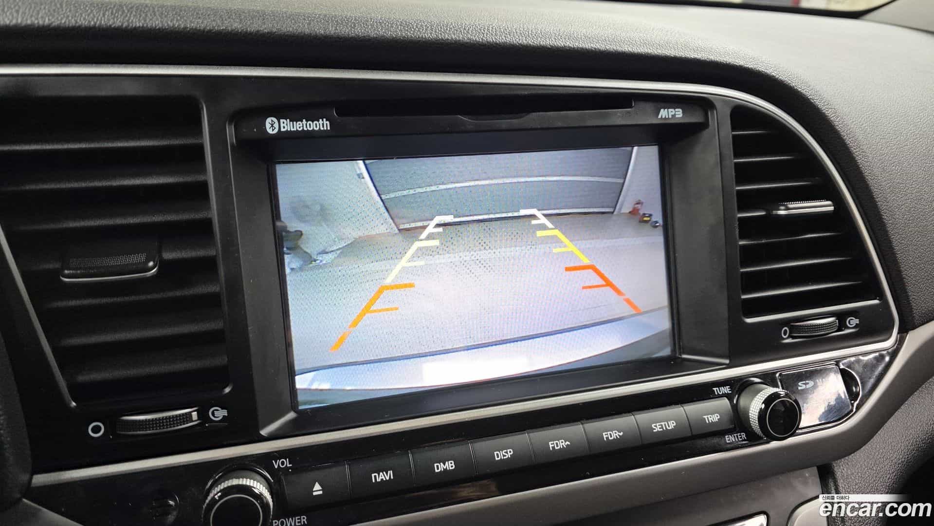 AVANTE Hyundai 2017.5-OPTION-021