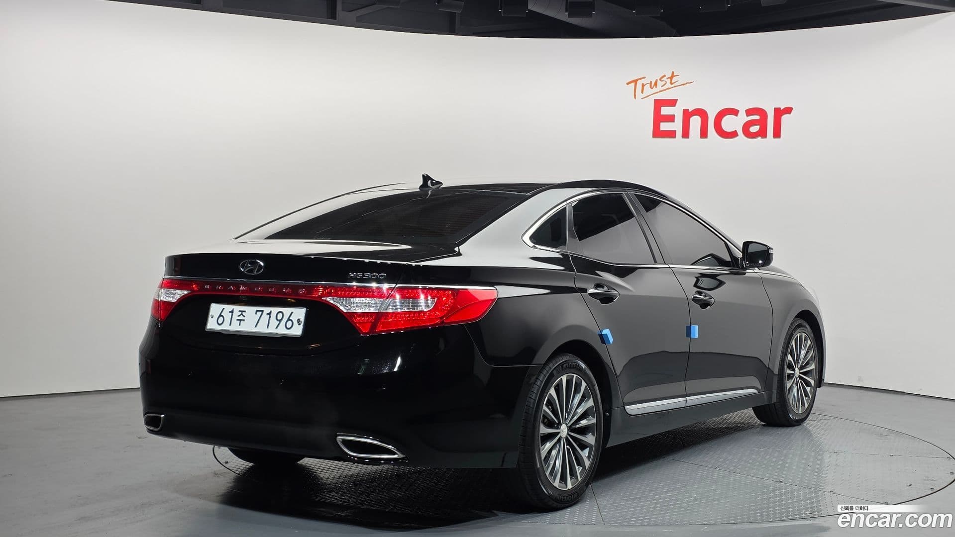 Main__Slider__Photo:Grandeur Hyundai 2013.3-1