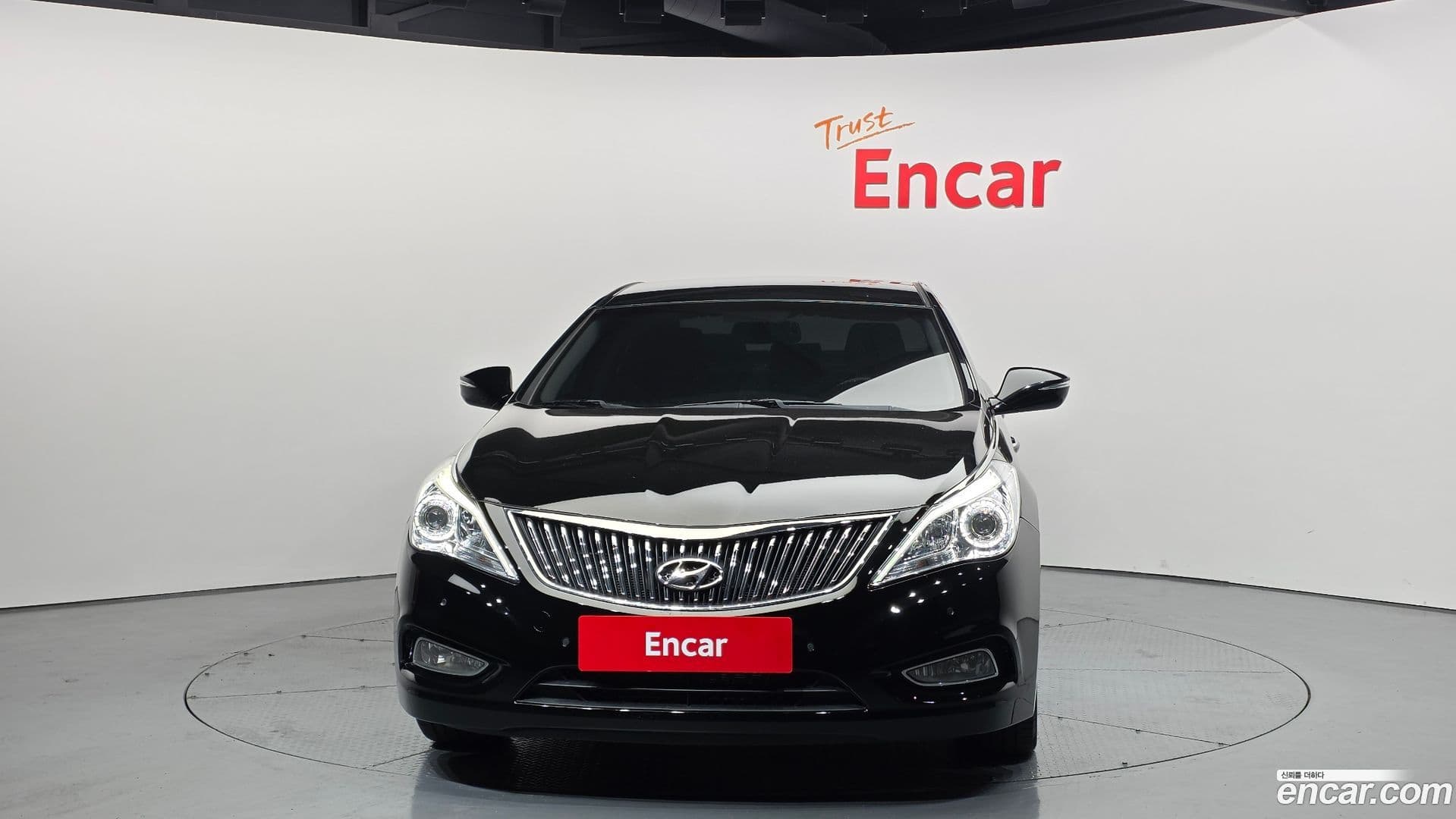 Main__Slider__Photo:Grandeur Hyundai 2013.3-2