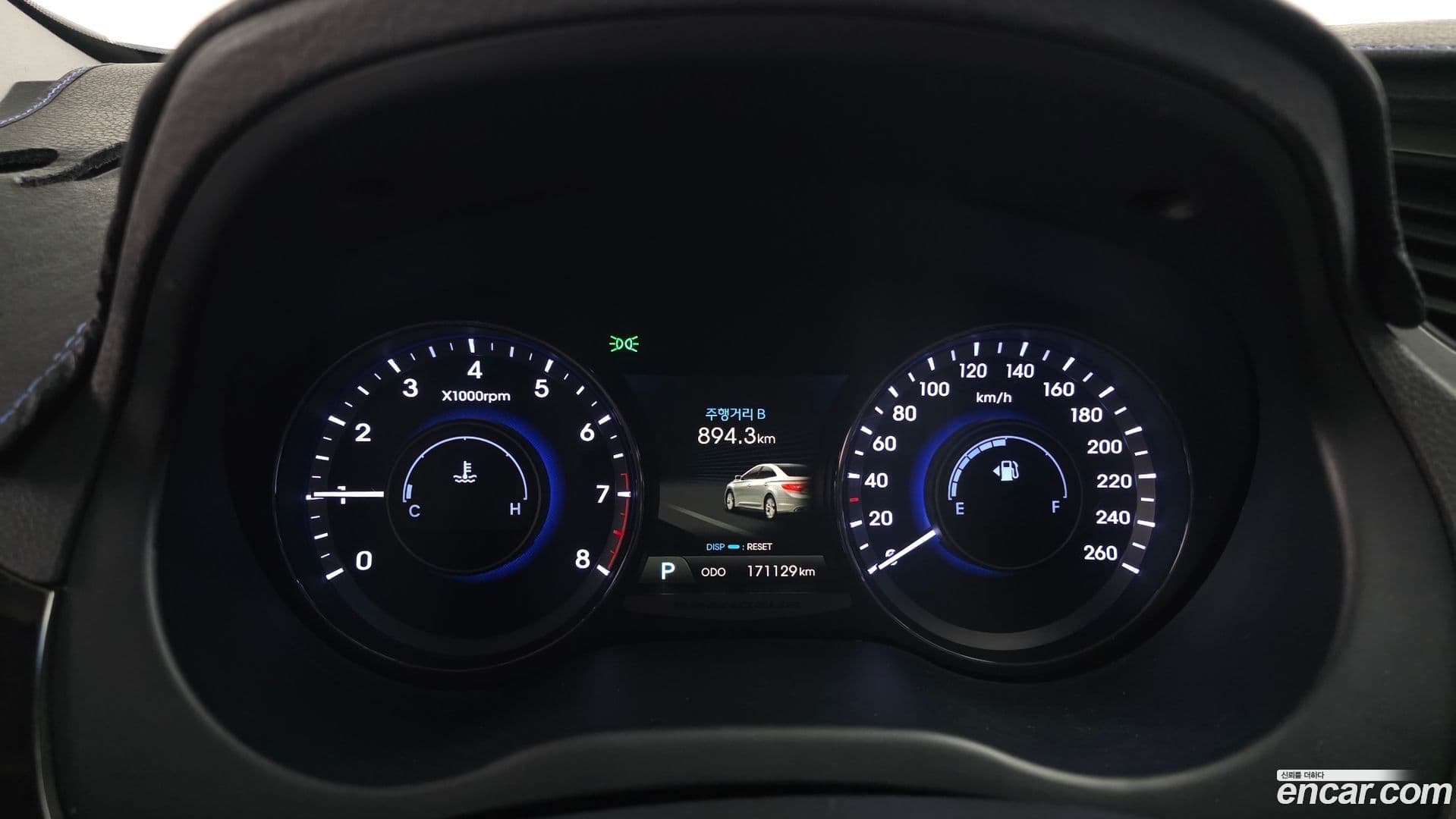 Main__Slider__Photo:Grandeur Hyundai 2013.3-7