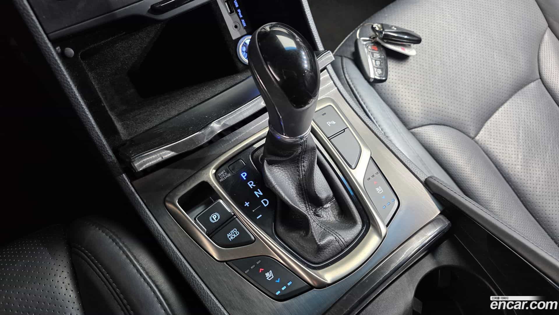 Grandeur Hyundai 2013.3-INNER-009