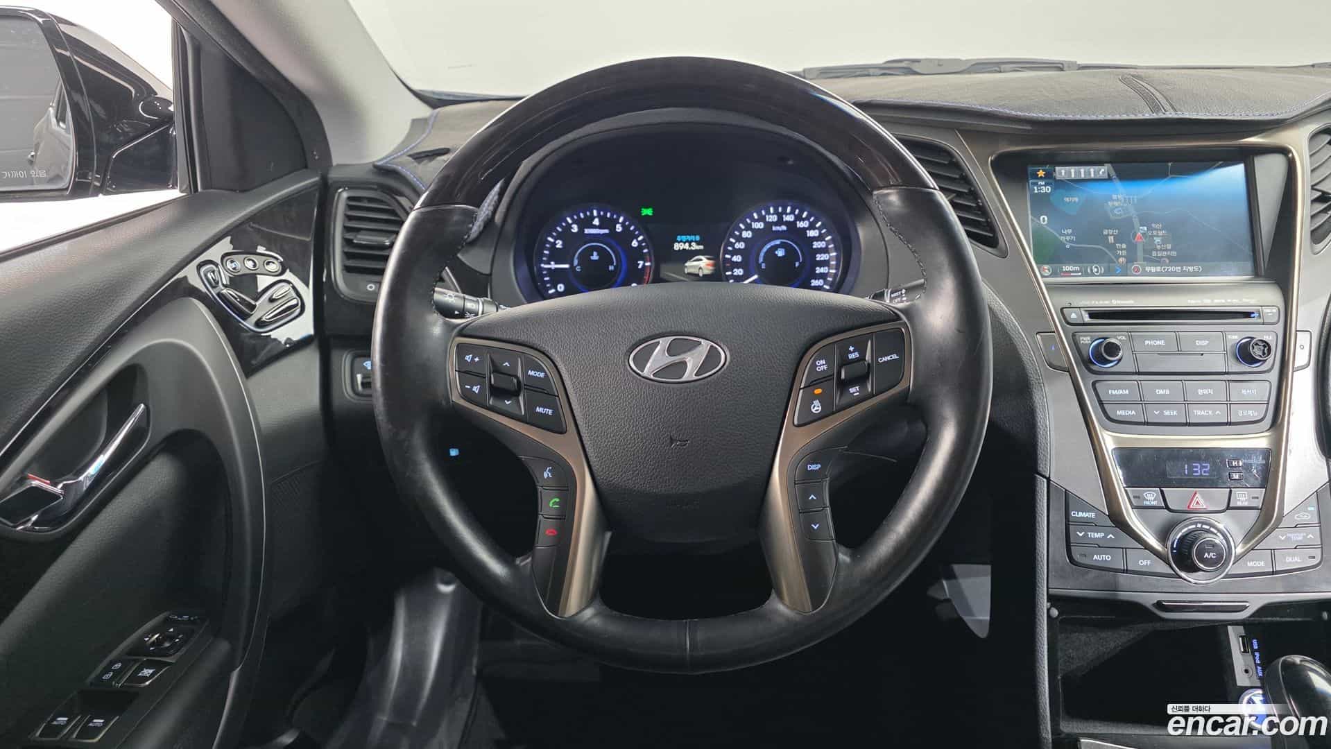 Grandeur Hyundai 2013.3-OPTION-018