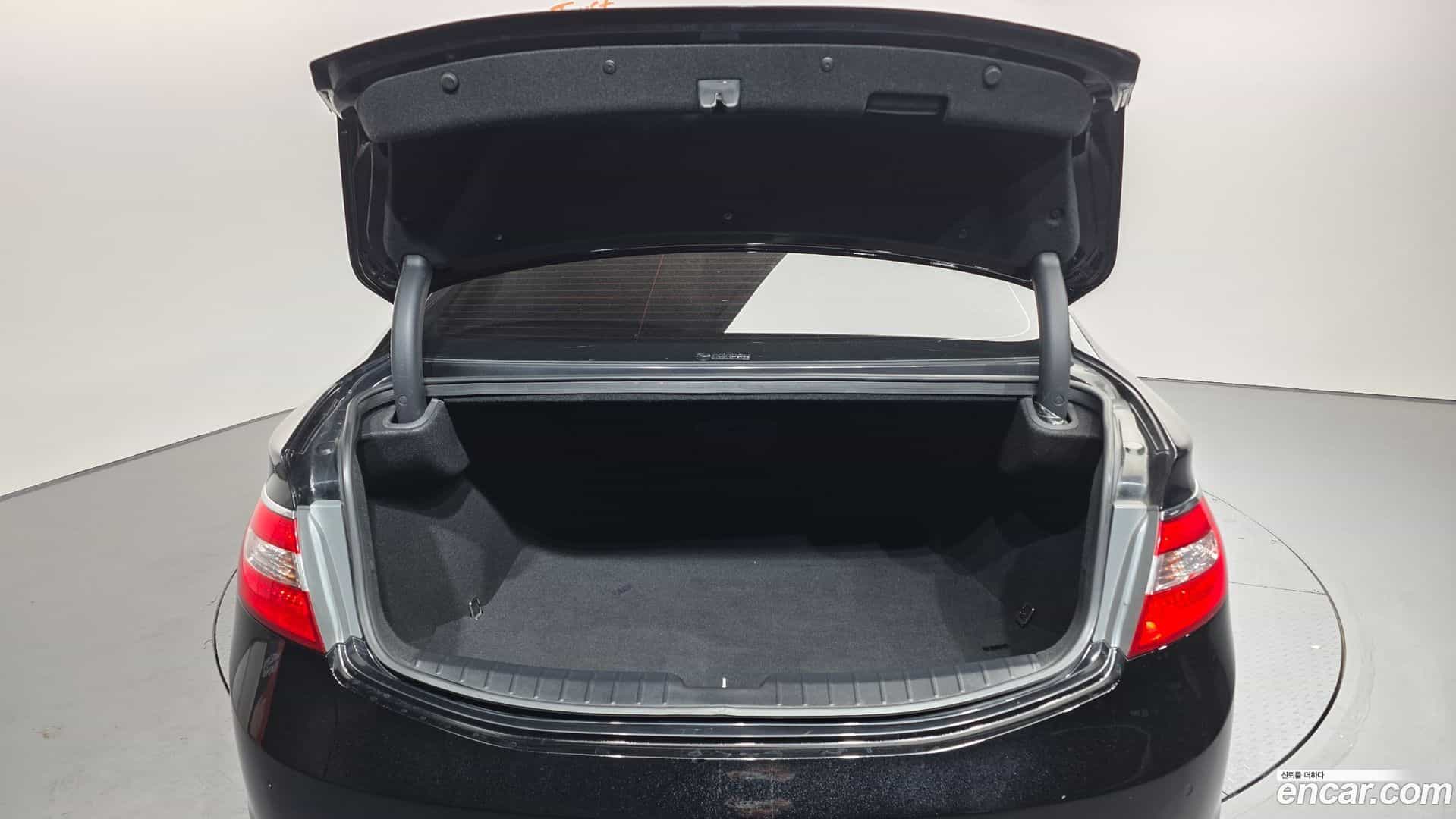 Grandeur Hyundai 2013.3-OPTION-024