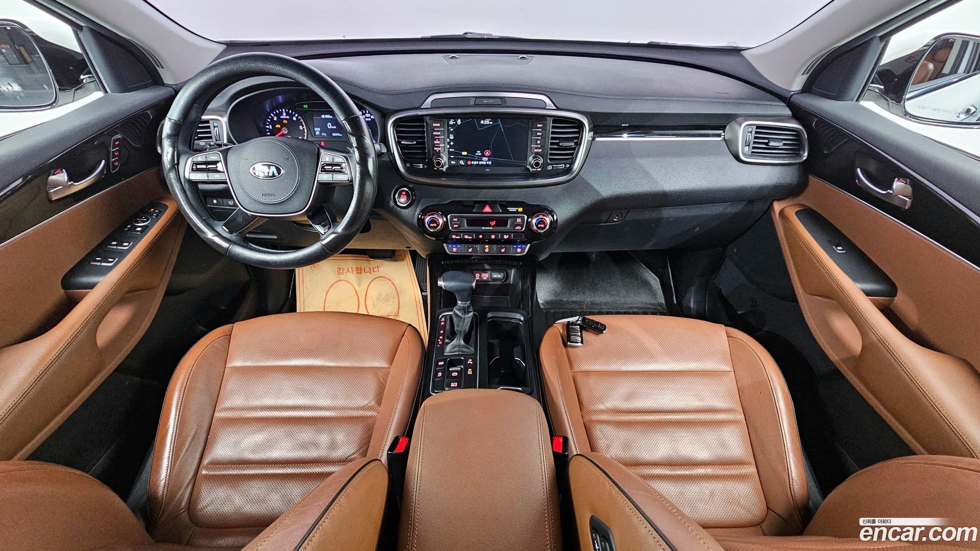 Main__Slider__Photo:Sorento Kia 2018.2-6