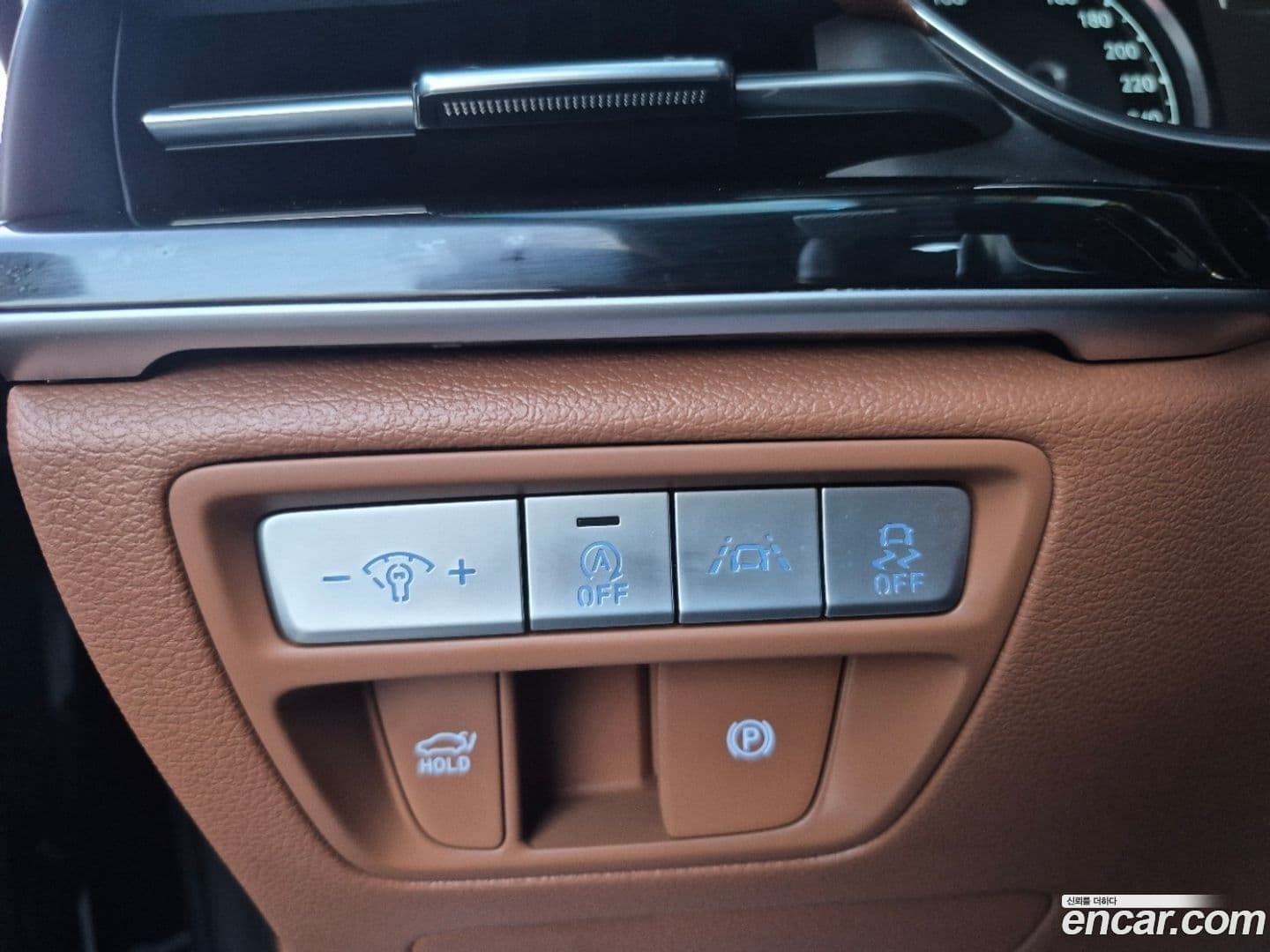 Main__Slider__Photo:G80 Genesis 2021.0-16