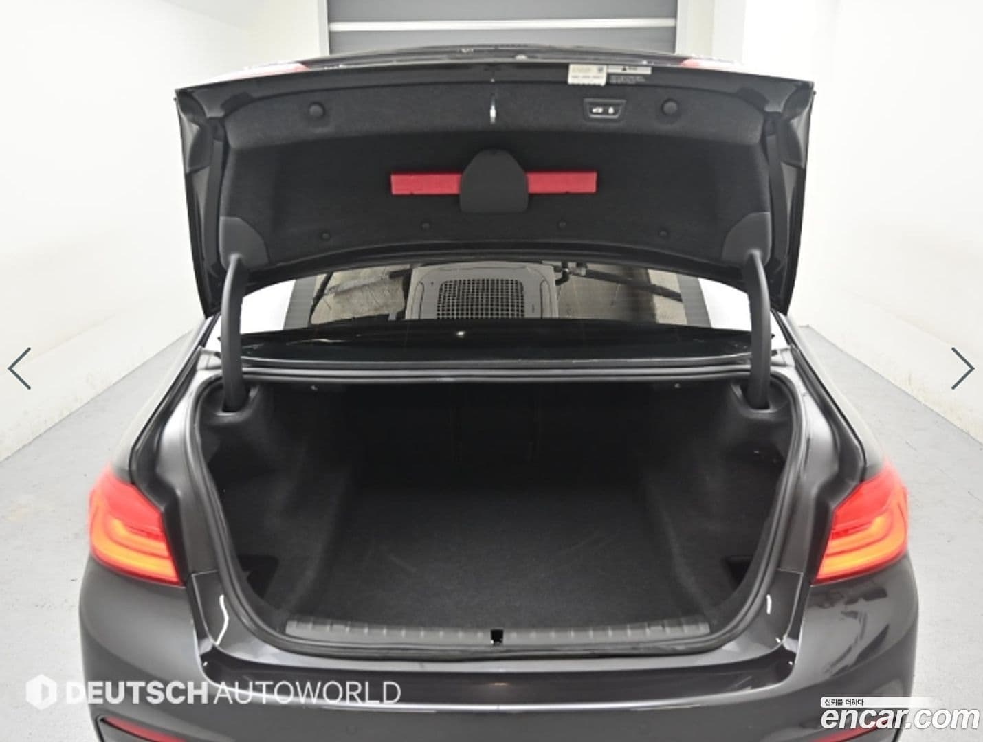 Main__Slider__Photo:5-Series BMW 2018.1-18