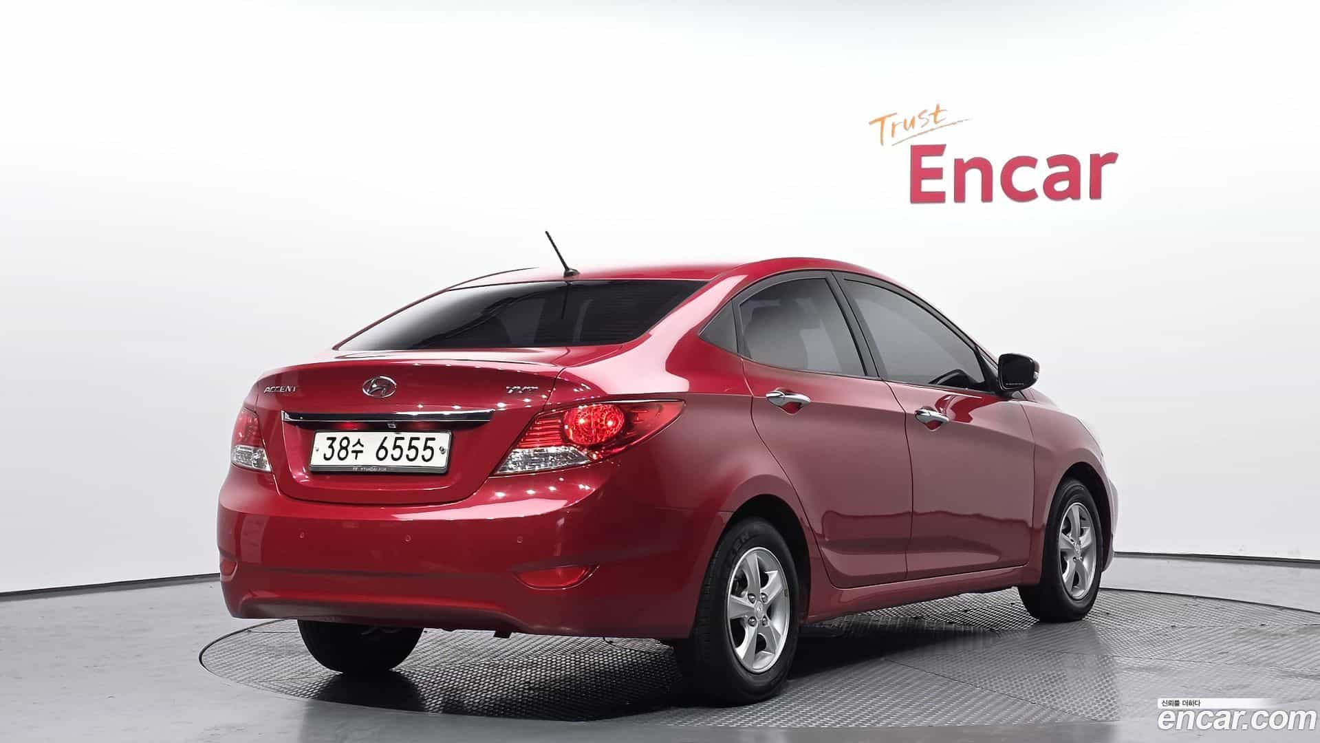 Accent Hyundai 2011.1-OUTER-002