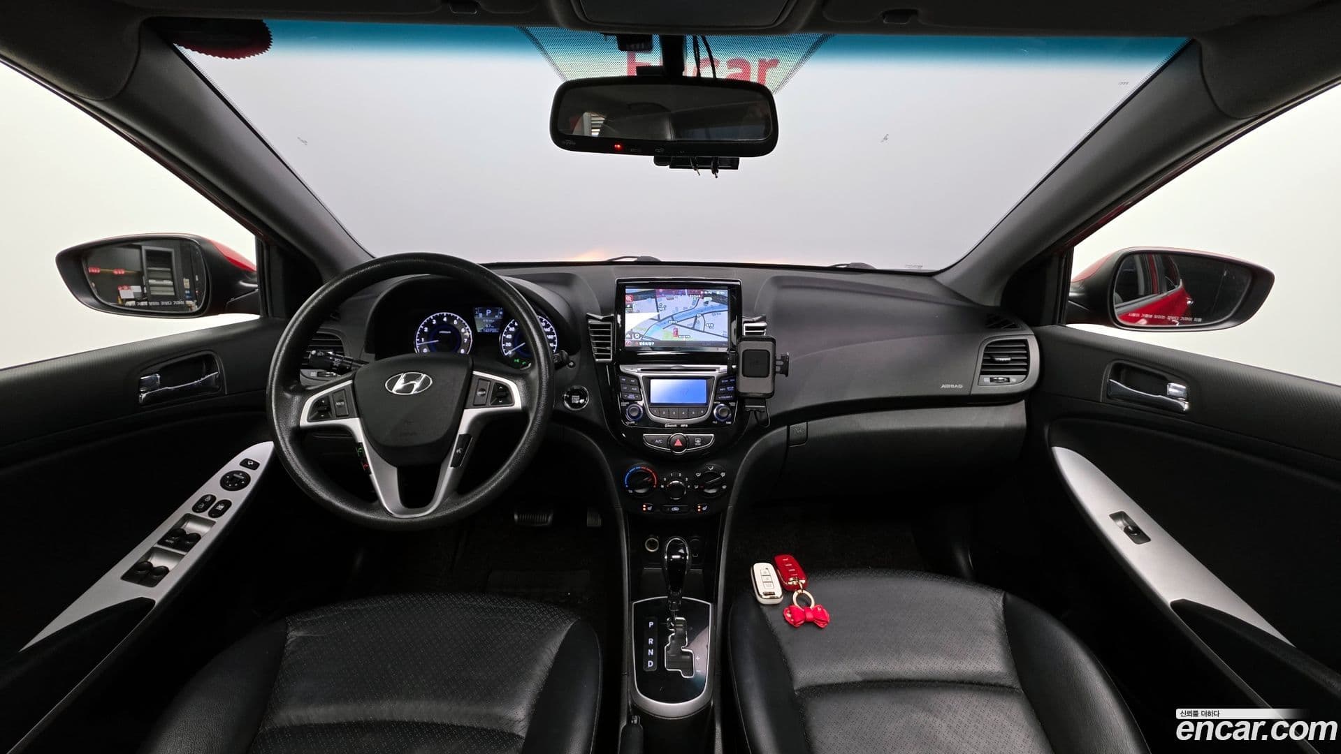 Main__Slider__Photo:Accent Hyundai 2011.1-6