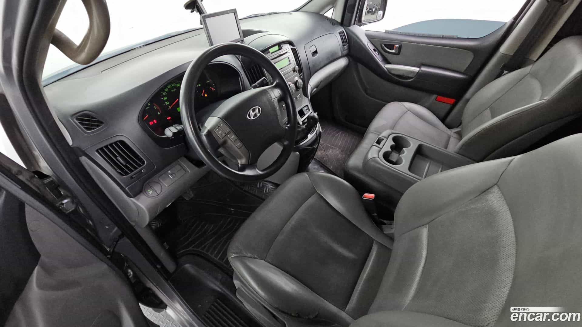 Starex Hyundai 2012.10-INNER-007