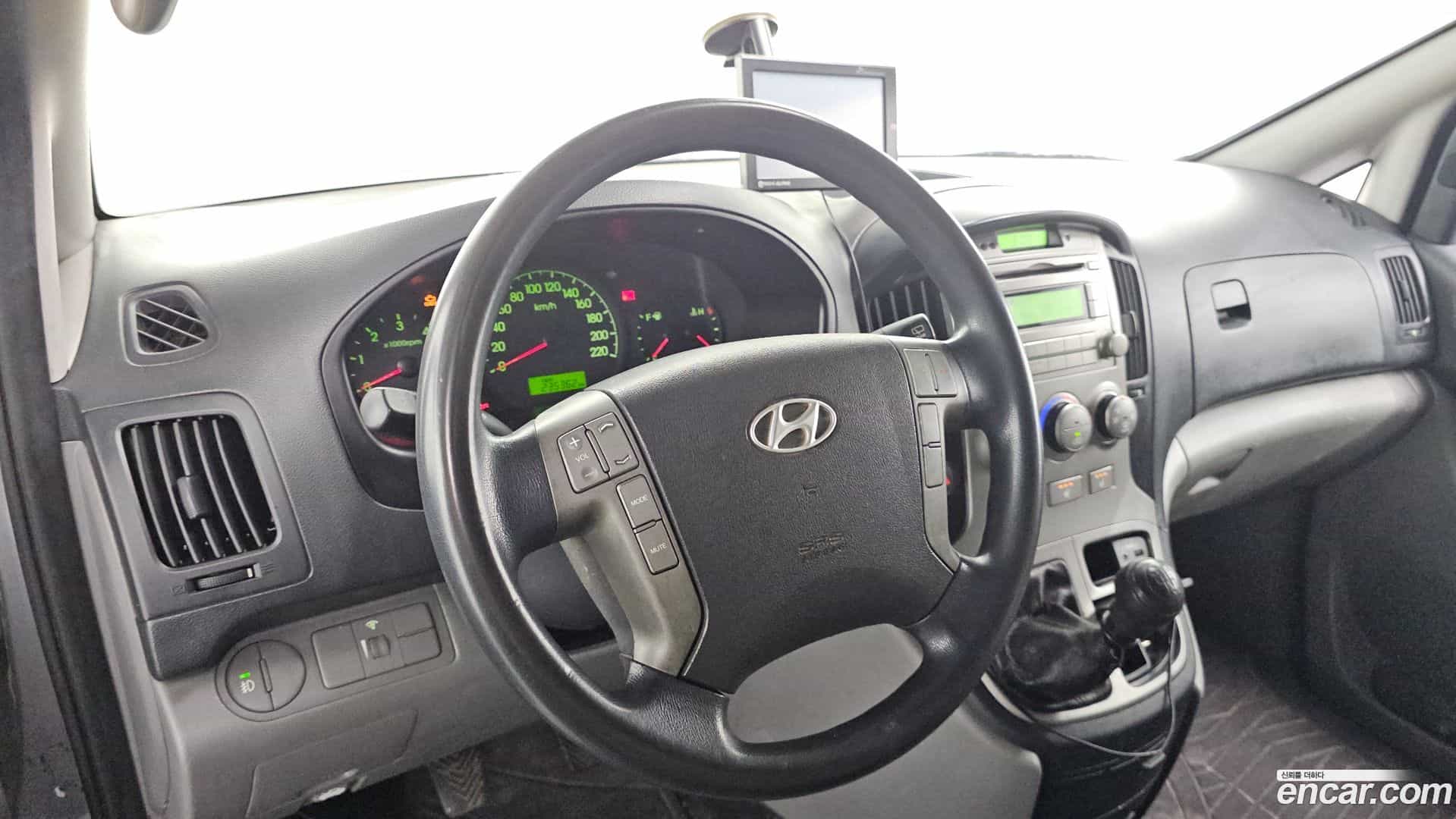 Starex Hyundai 2012.10-OPTION-017