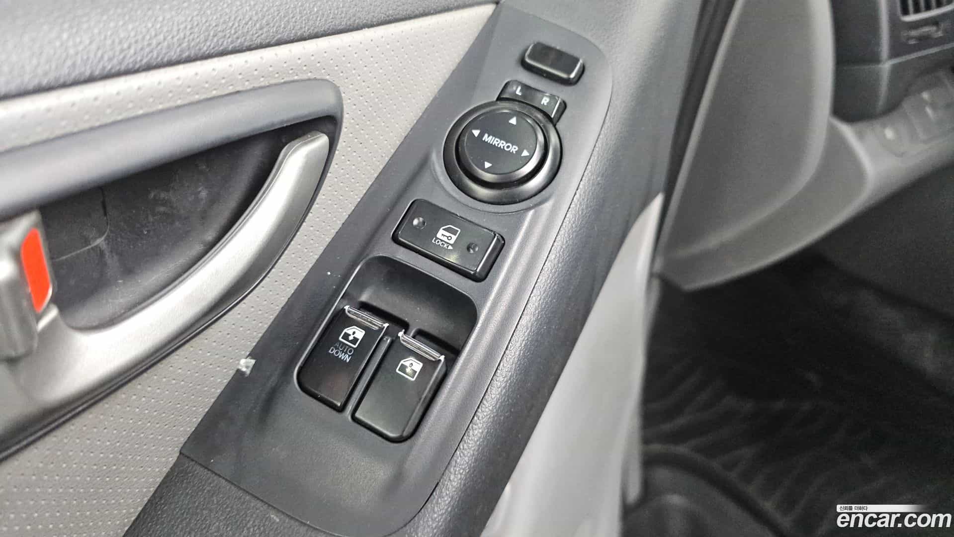 Starex Hyundai 2012.10-OPTION-021