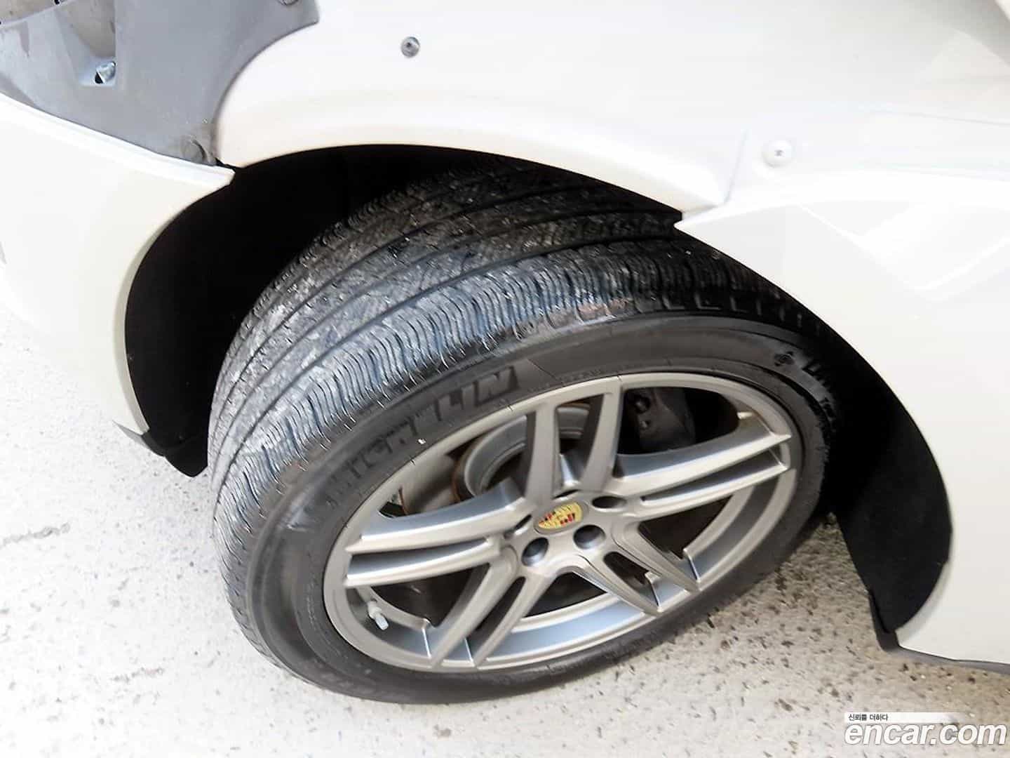 Macan Porsche 2021.6-OPTION-024