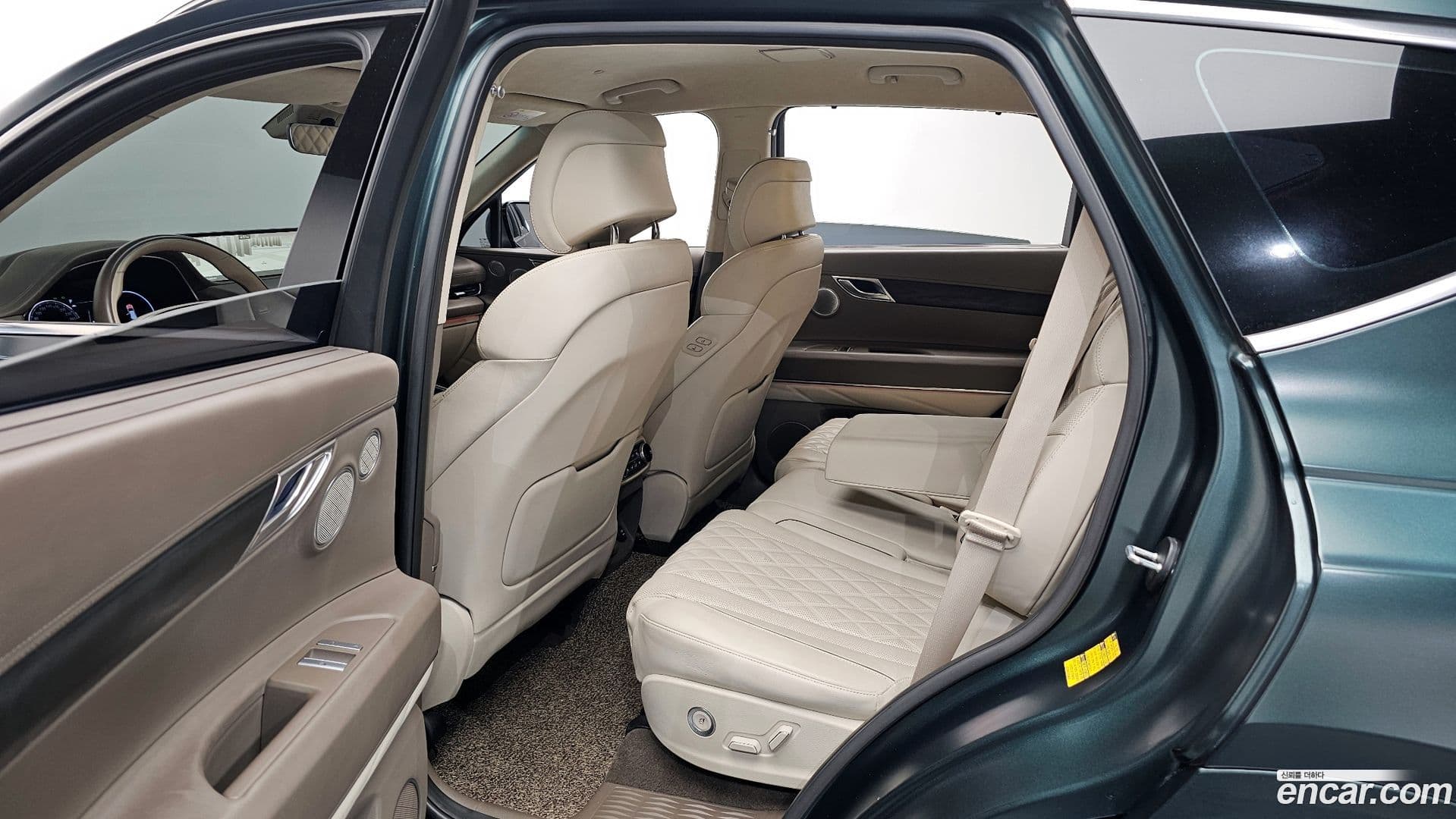 Main__Slider__Photo:GV80 Genesis 2021.2-10