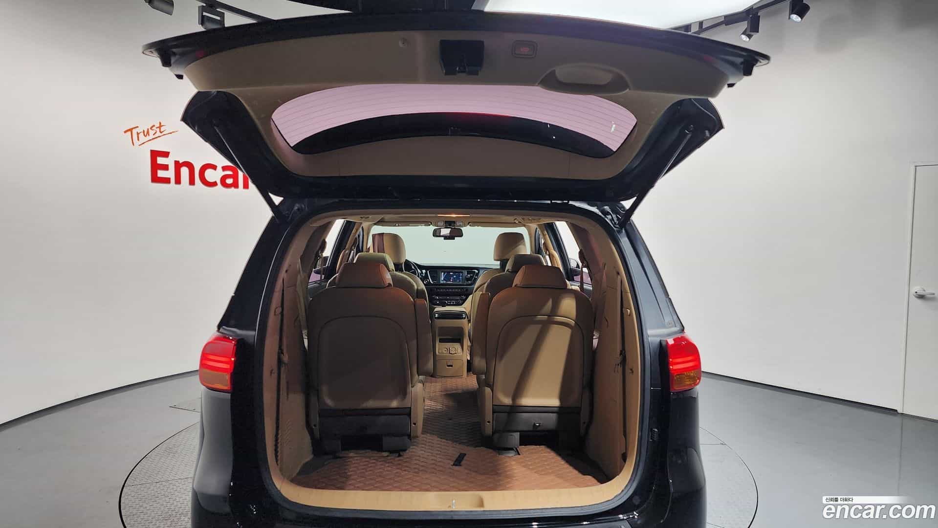 Canival Kia 2017.0-OPTION-024