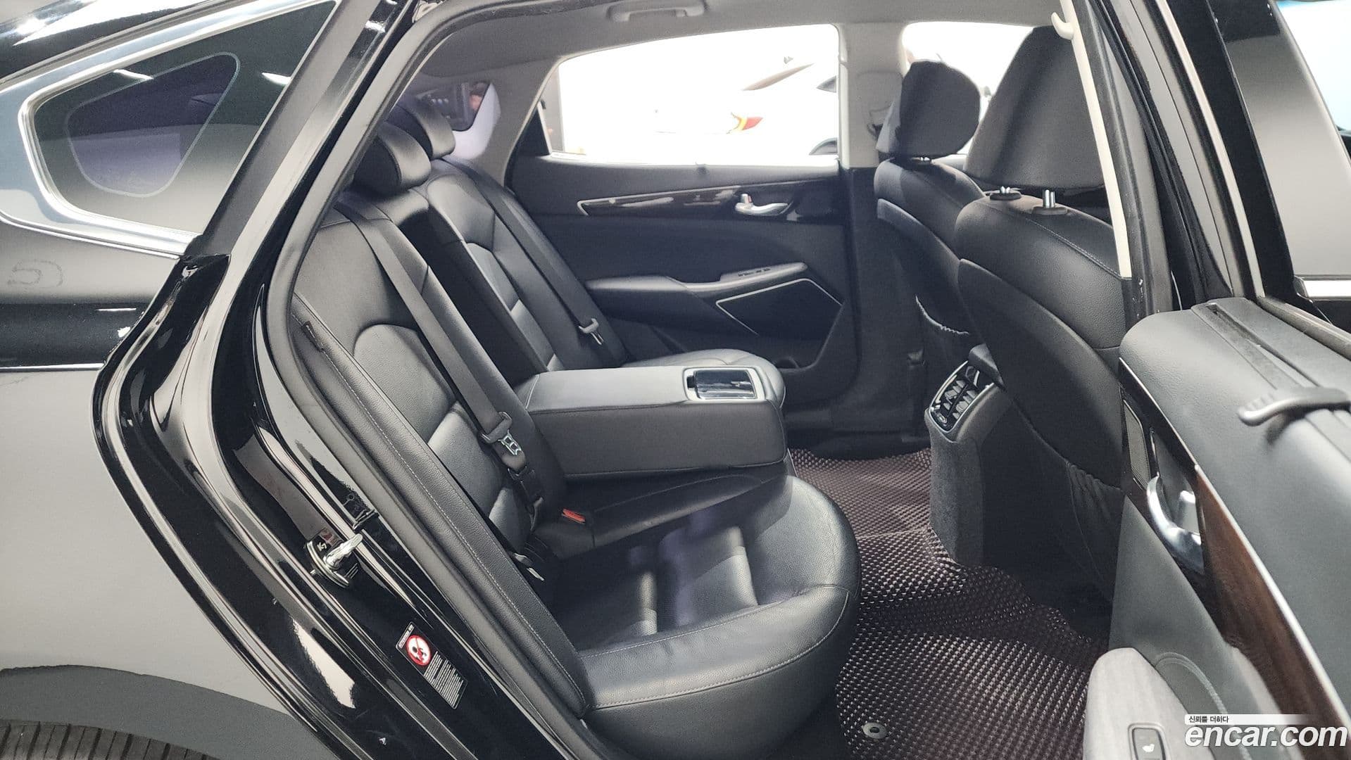 Main__Slider__Photo:K7 Kia 2019.4-11