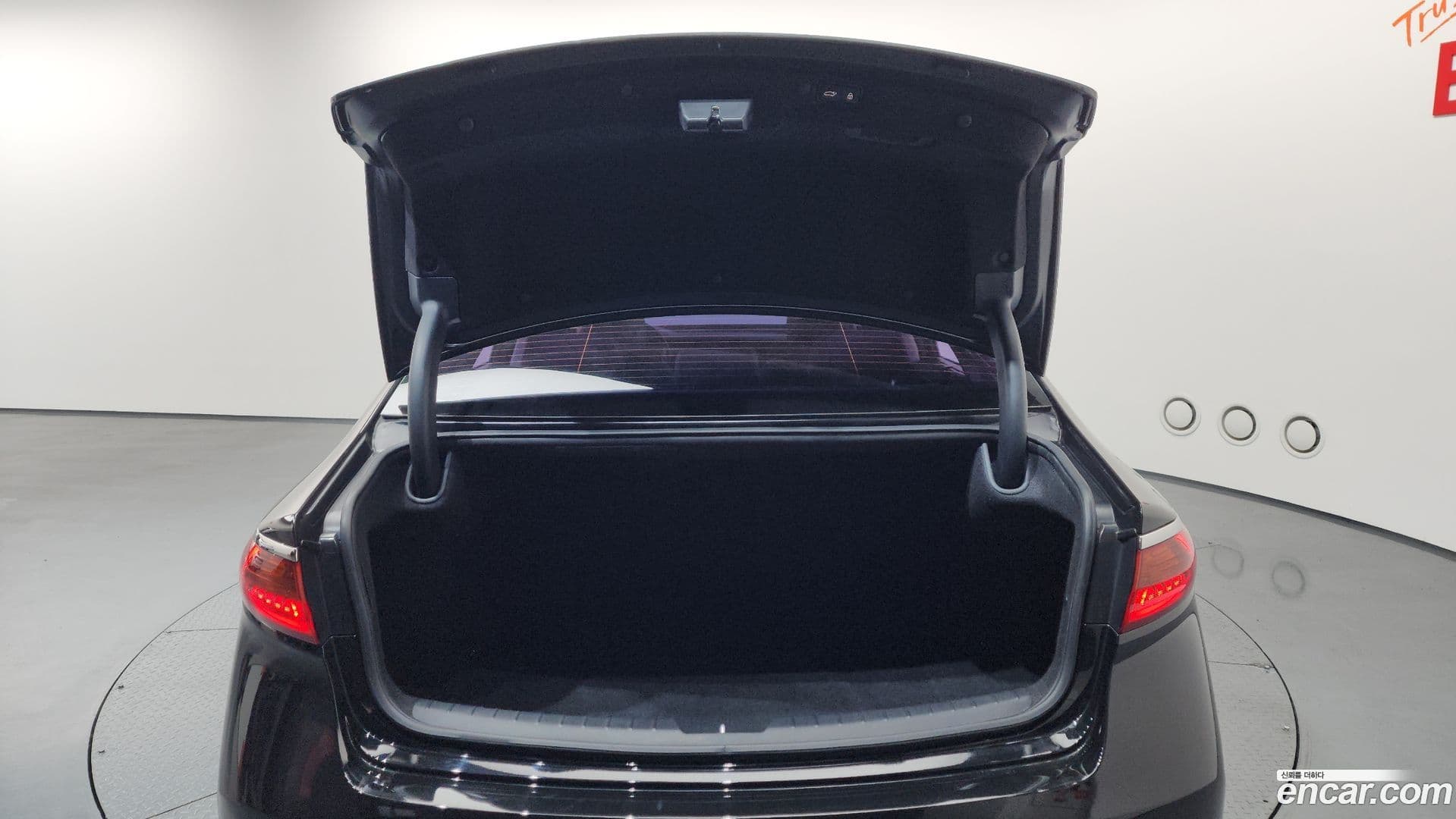 Main__Slider__Photo:K7 Kia 2019.4-19