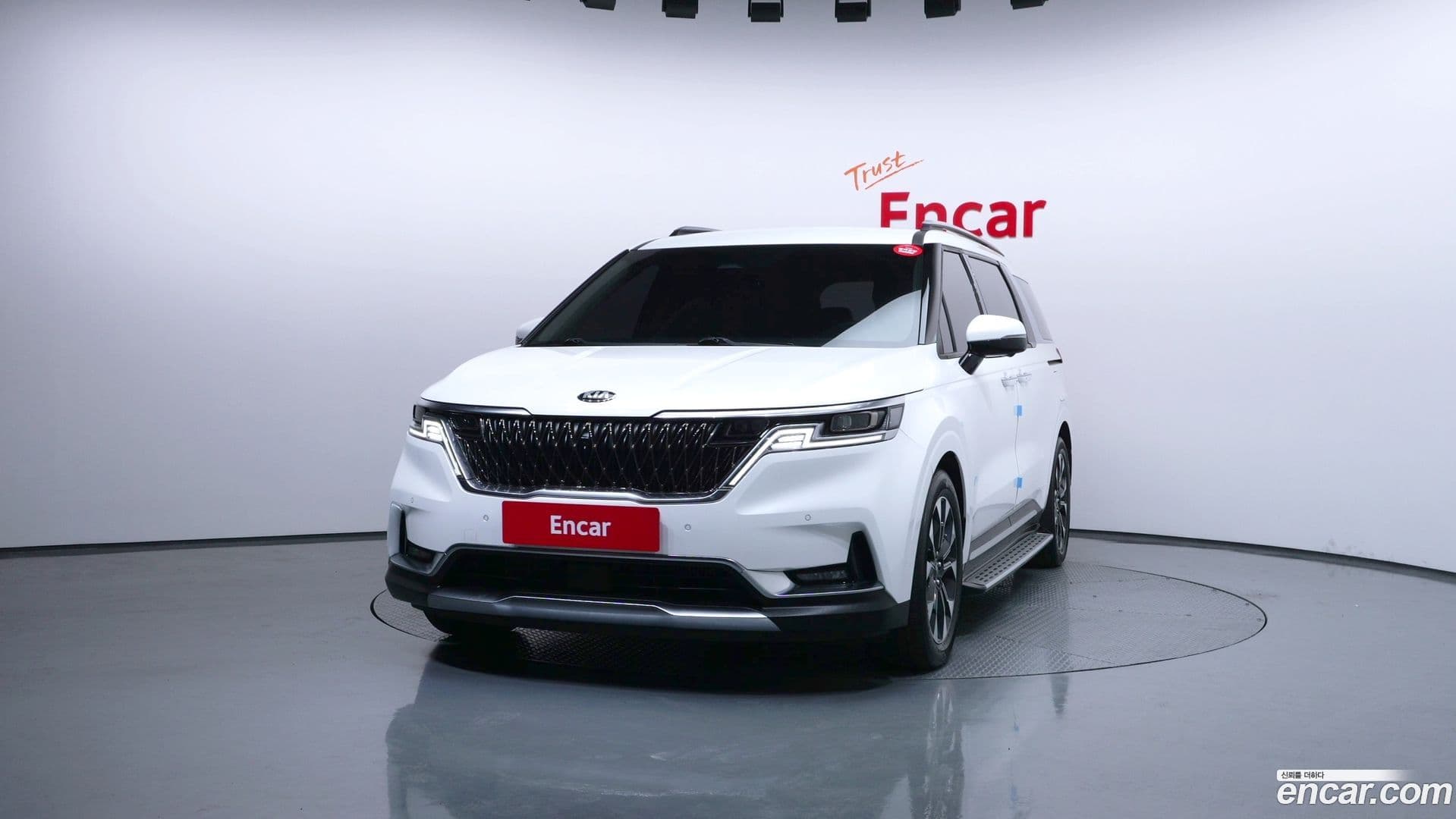 Main__Slider__Photo:Canival Kia 2021.0-2