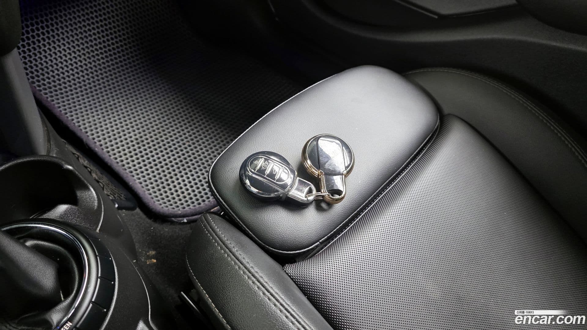 Main__Slider__Photo:Cooper Mini 2015.6-18