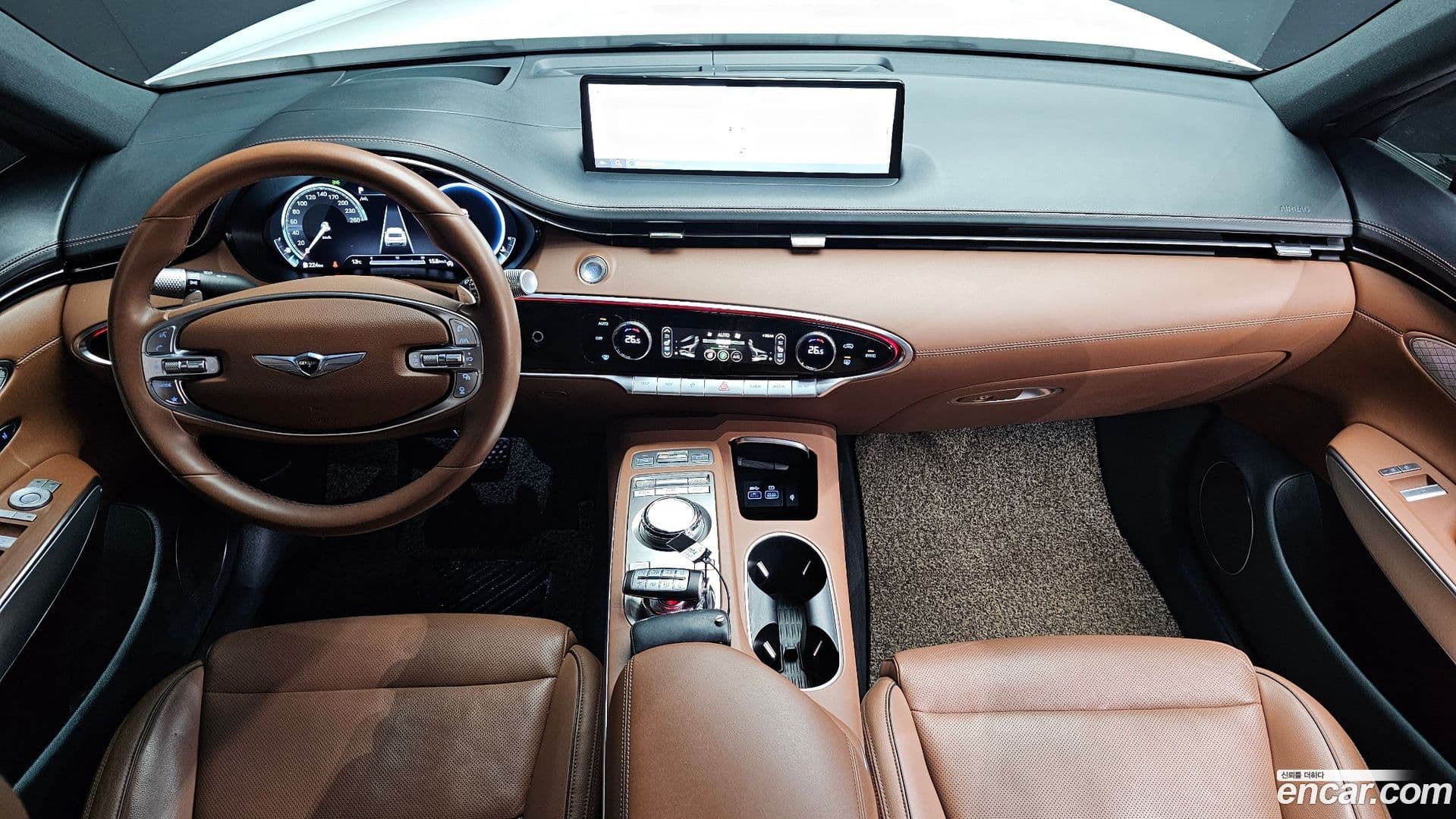 Main__Slider__Photo:GV70 Genesis 2021.1-6