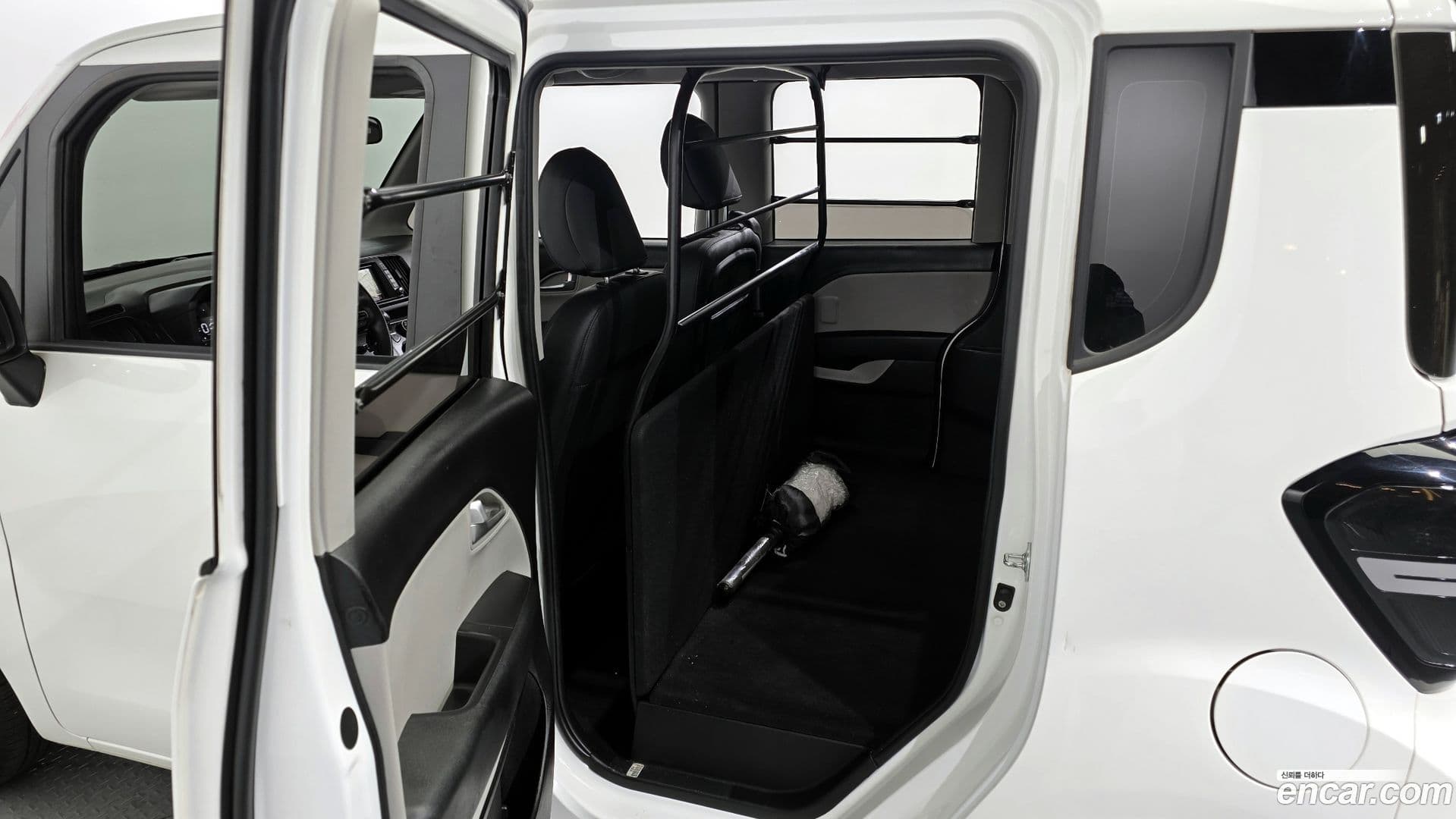 Main__Slider__Photo:RAY Kia 2023.4-10