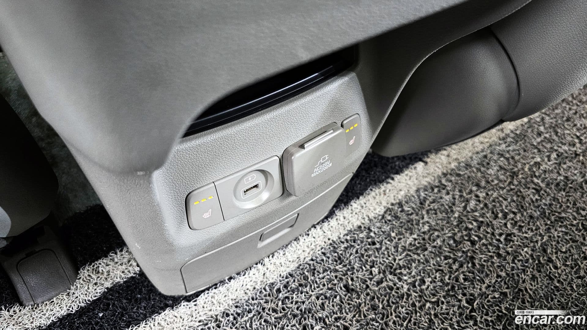 Main__Slider__Photo:Canival Kia 2015.3-17