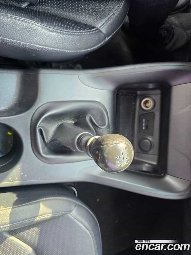 Tucson Hyundai 2015.2-OPTION-015