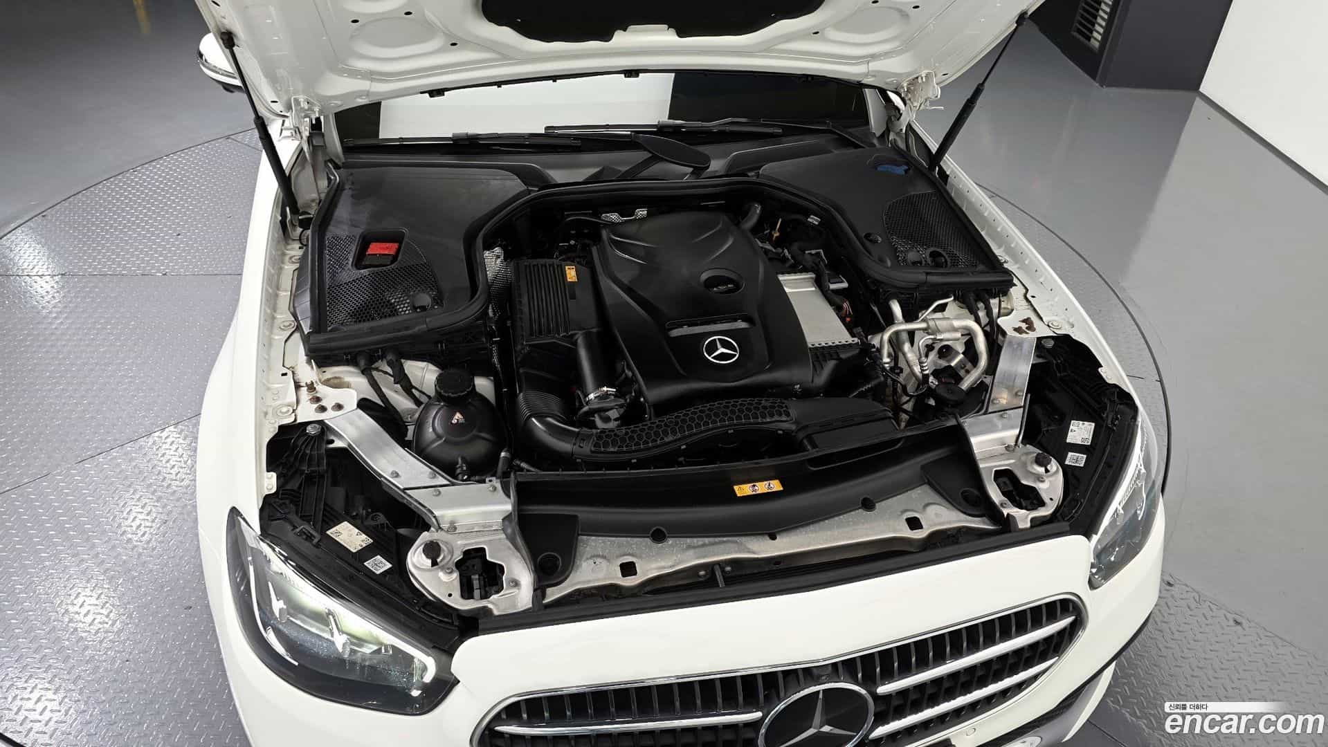 E-Class Mercedes-Benz 2022.1-OUTER-006