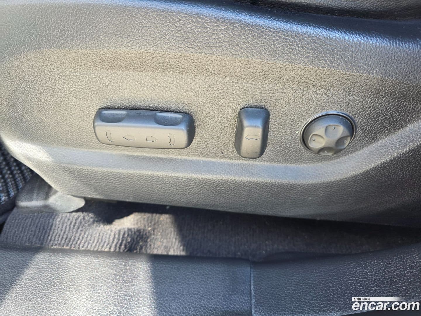 Main__Slider__Photo:Santafe Hyundai 2013.0-12