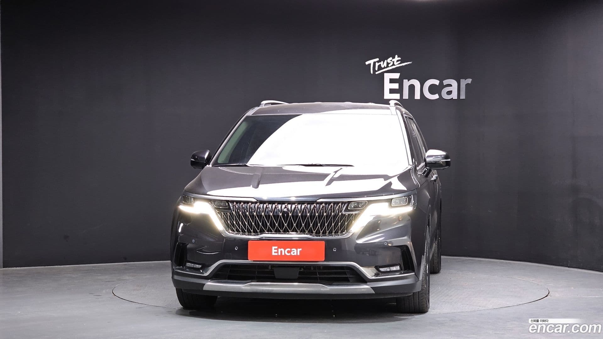 Main__Slider__Photo:Canival Kia 2023.8-2