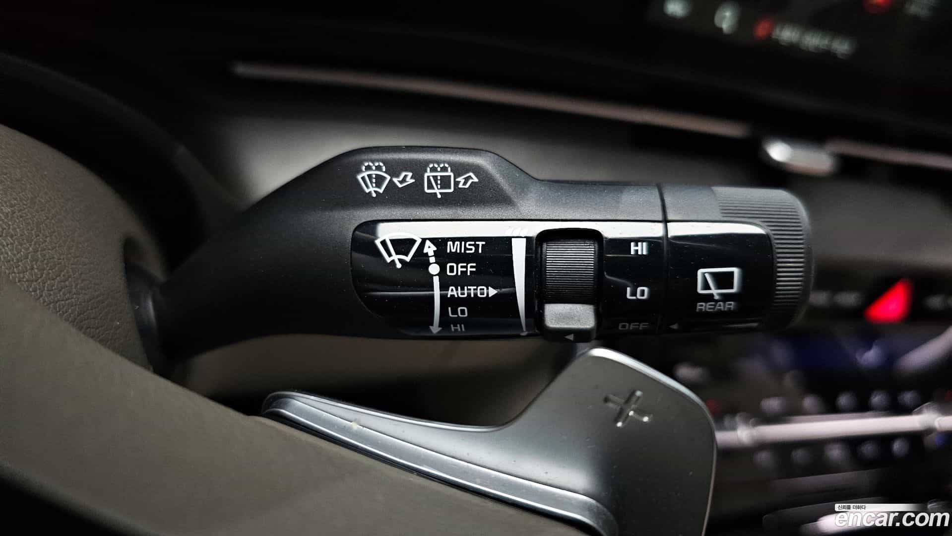 Canival Kia 2023.8-OPTION-023