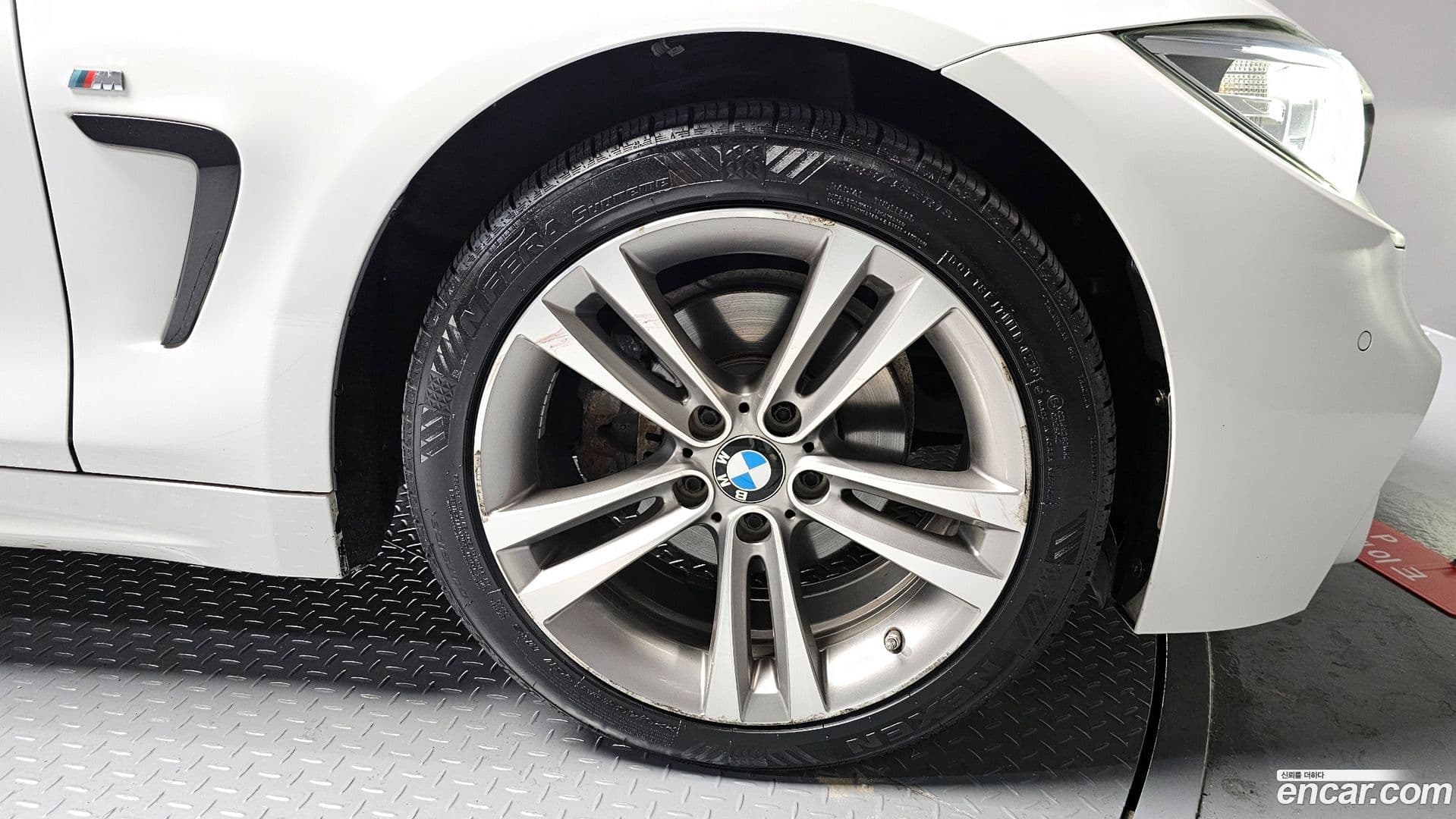 Main__Slider__Photo:4-Series BMW 2016.11-4