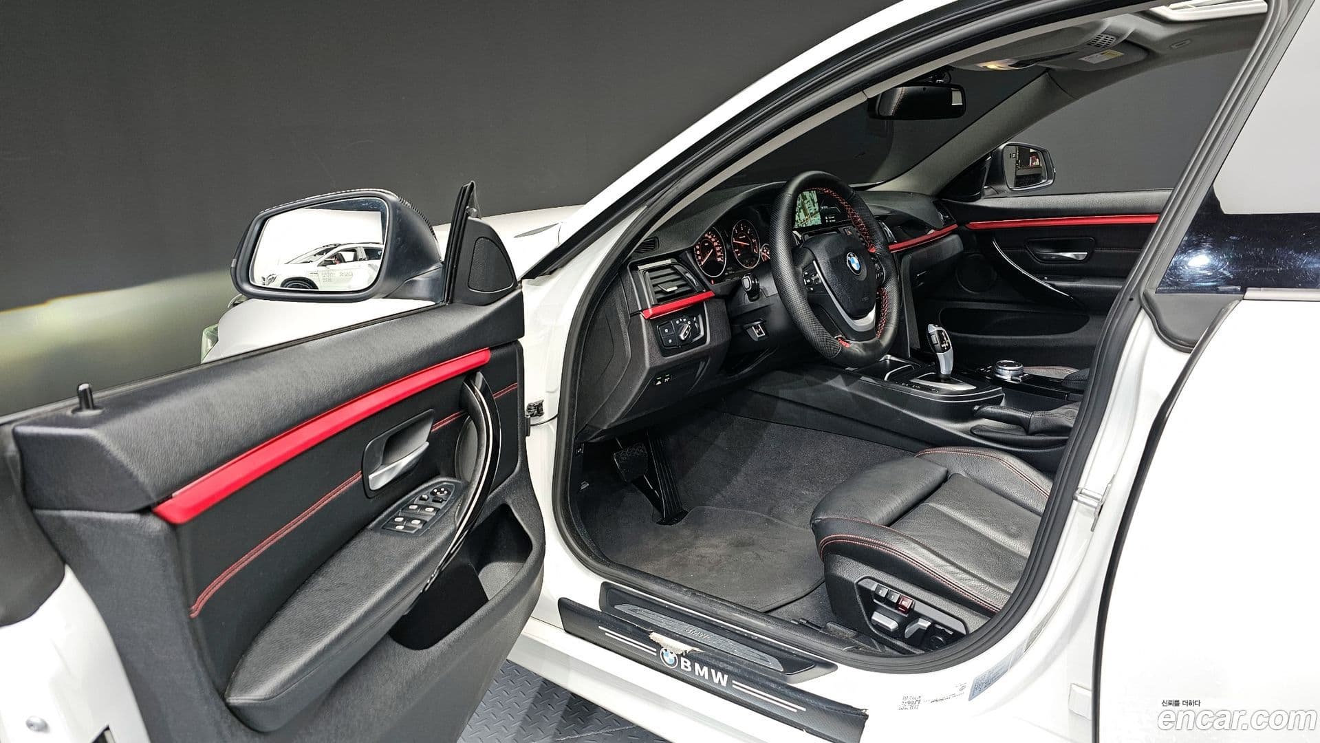 Main__Slider__Photo:4-Series BMW 2016.11-10