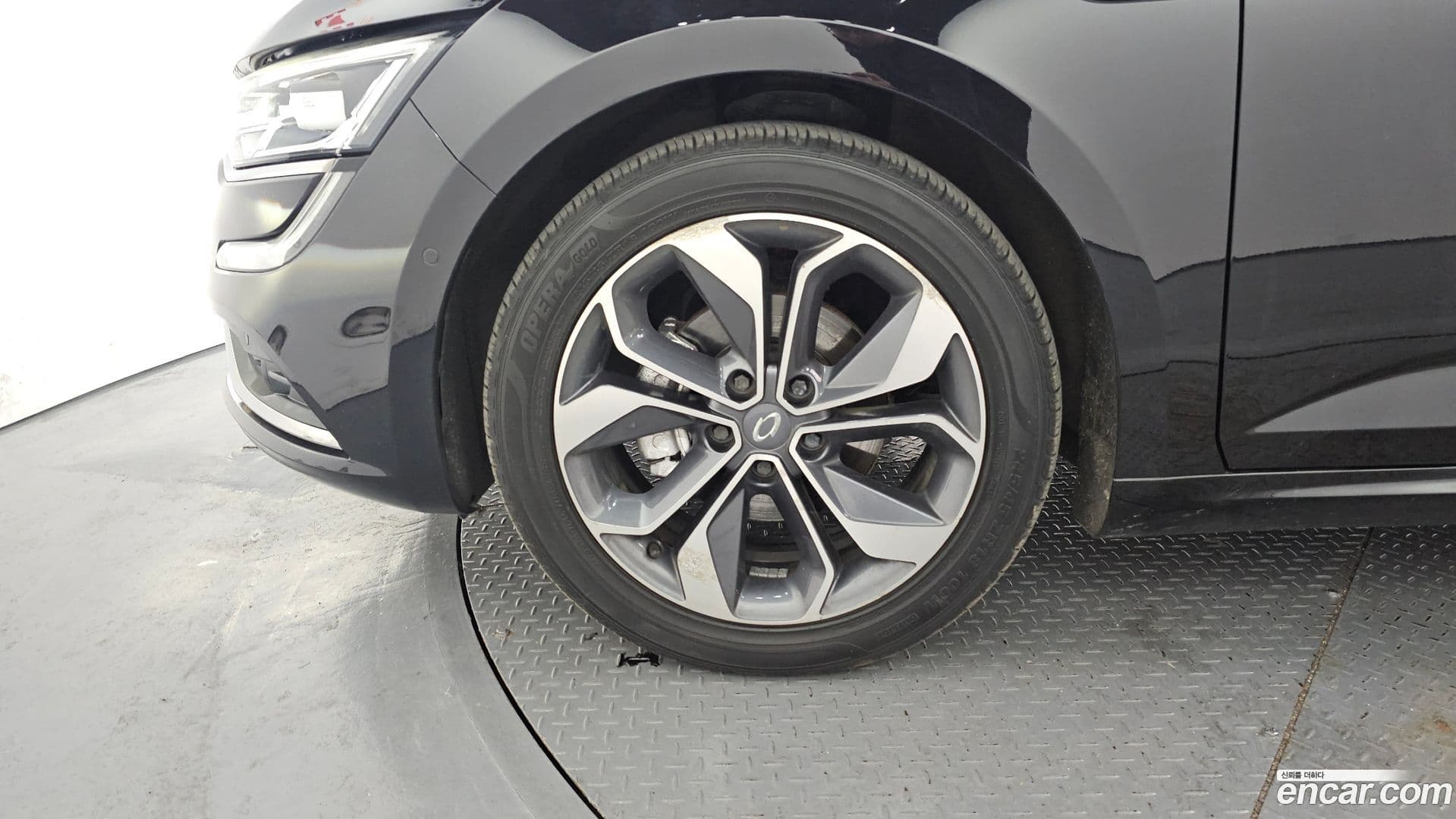 Main__Slider__Photo:SM6 Renault-KoreaSamsung 2018.5-4