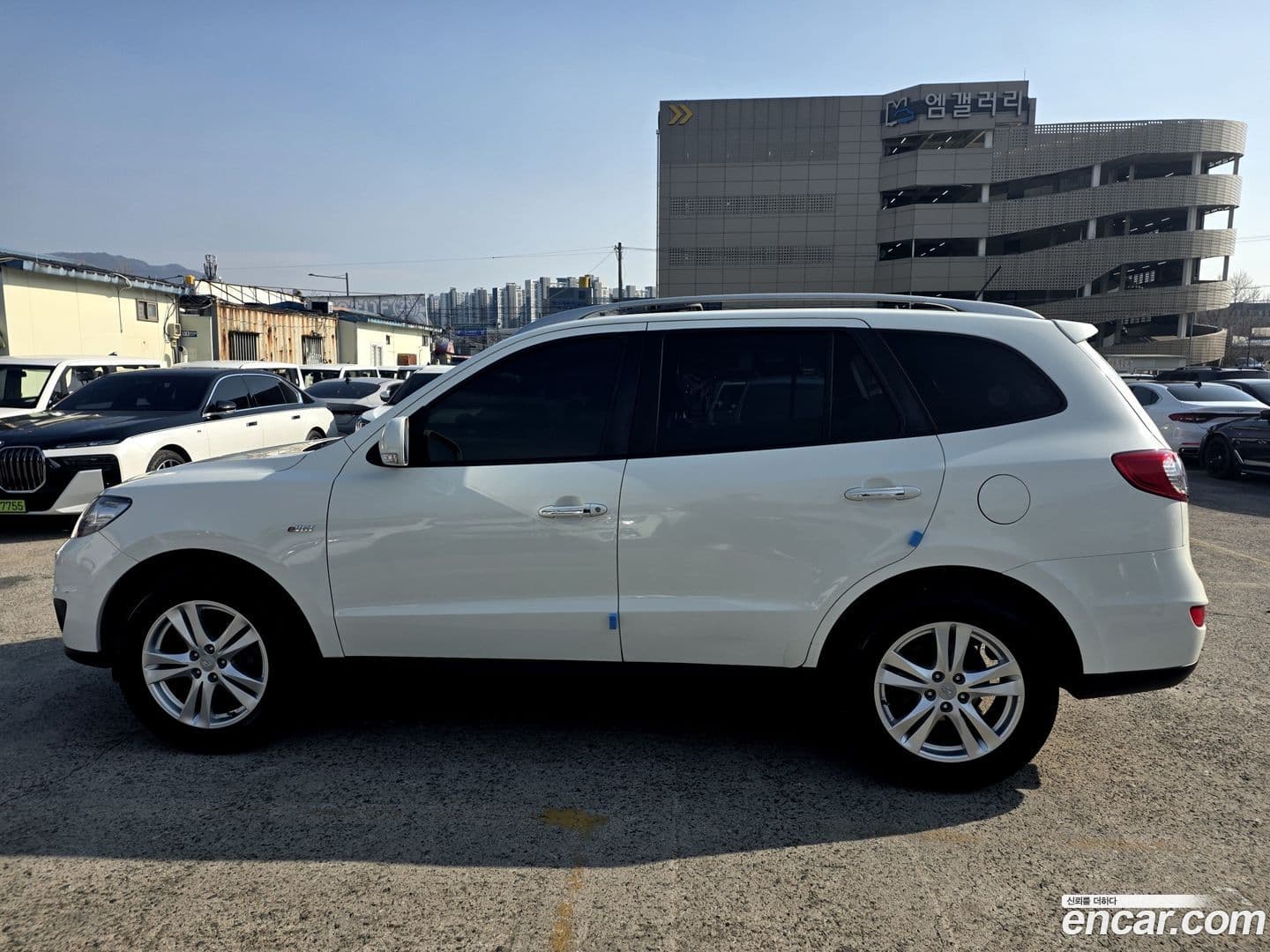 Main__Slider__Photo:Santafe Hyundai 2011.0-2