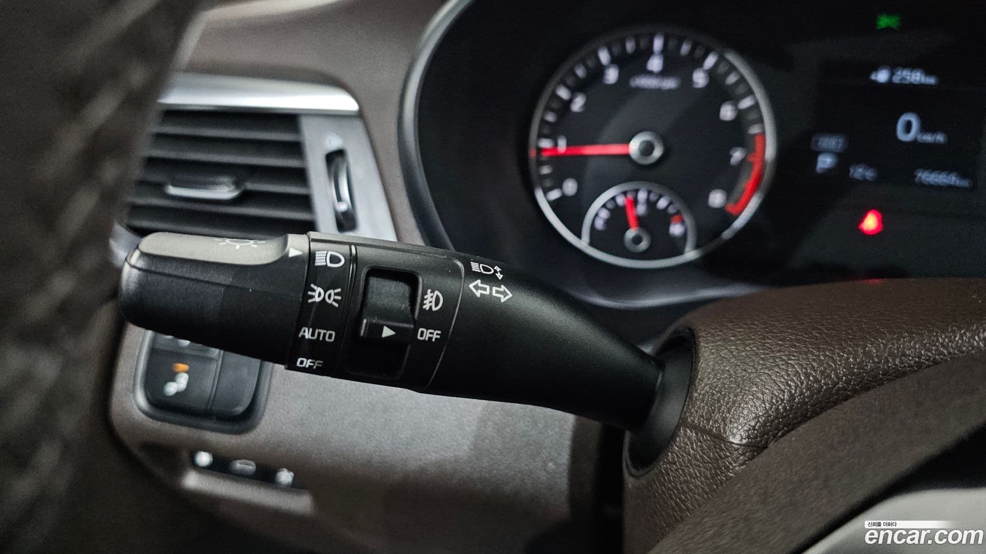 Main__Slider__Photo:K5 Kia 2018.1-17