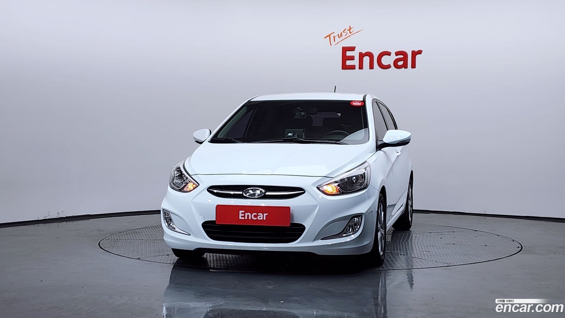 Main__Slider__Photo:Accent Hyundai 2016.1-2