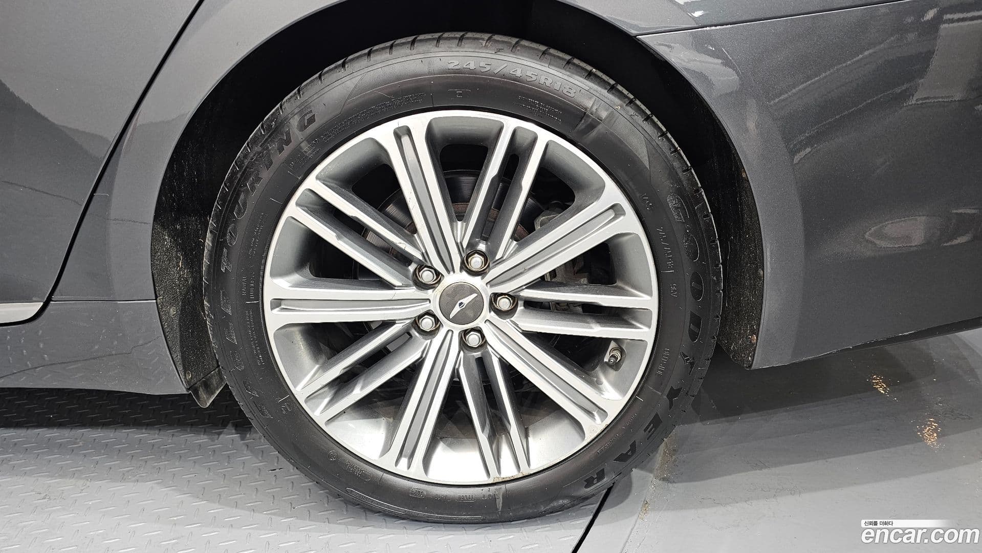 Main__Slider__Photo:G80 Genesis 2019.11-4