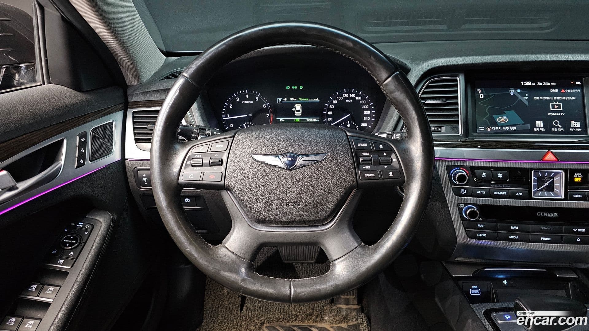 Main__Slider__Photo:G80 Genesis 2019.11-12