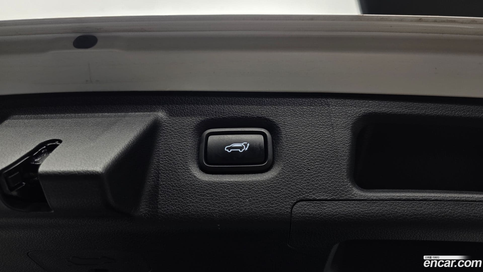 Main__Slider__Photo:Santafe Hyundai 2019.11-19