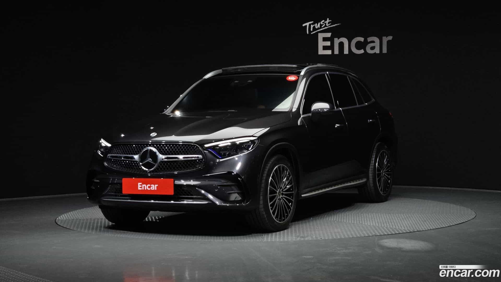 GLC-Class Mercedes-Benz 2024.8-OUTER-001