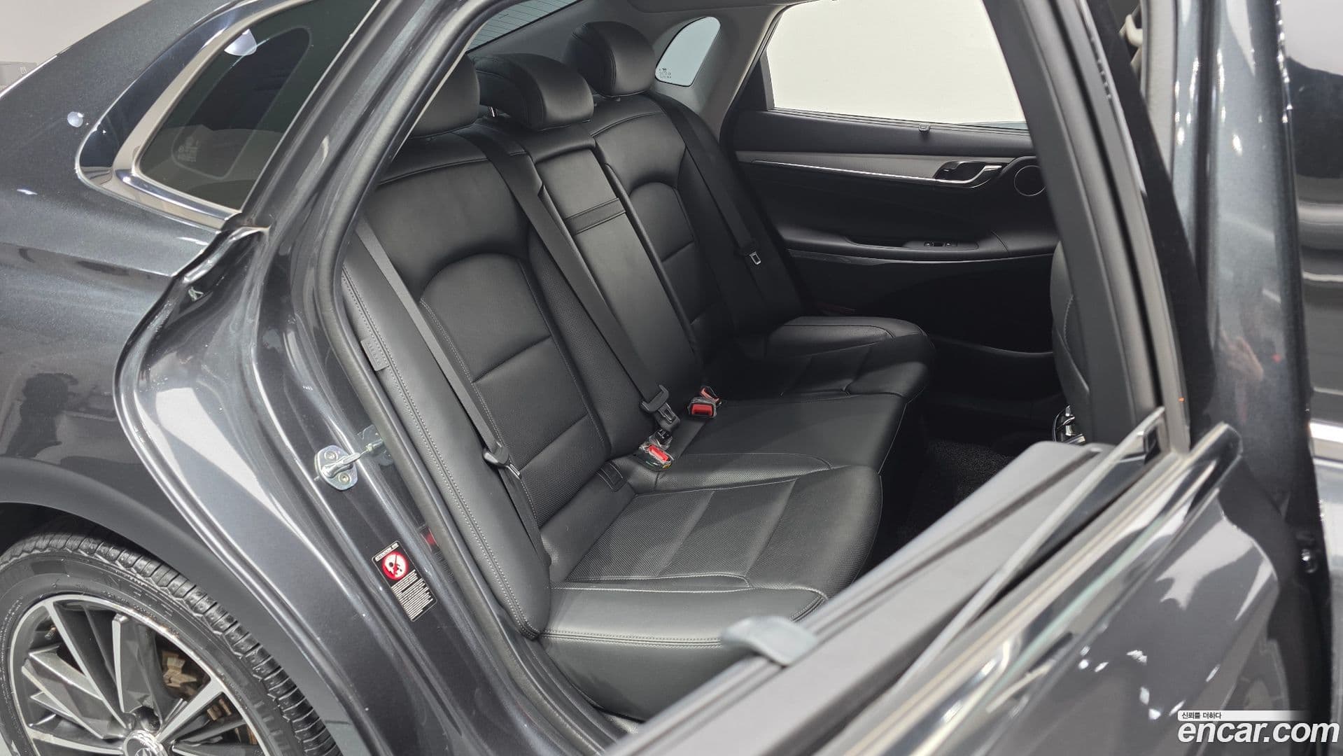 Main__Slider__Photo:Grandeur Hyundai 2020.4-11