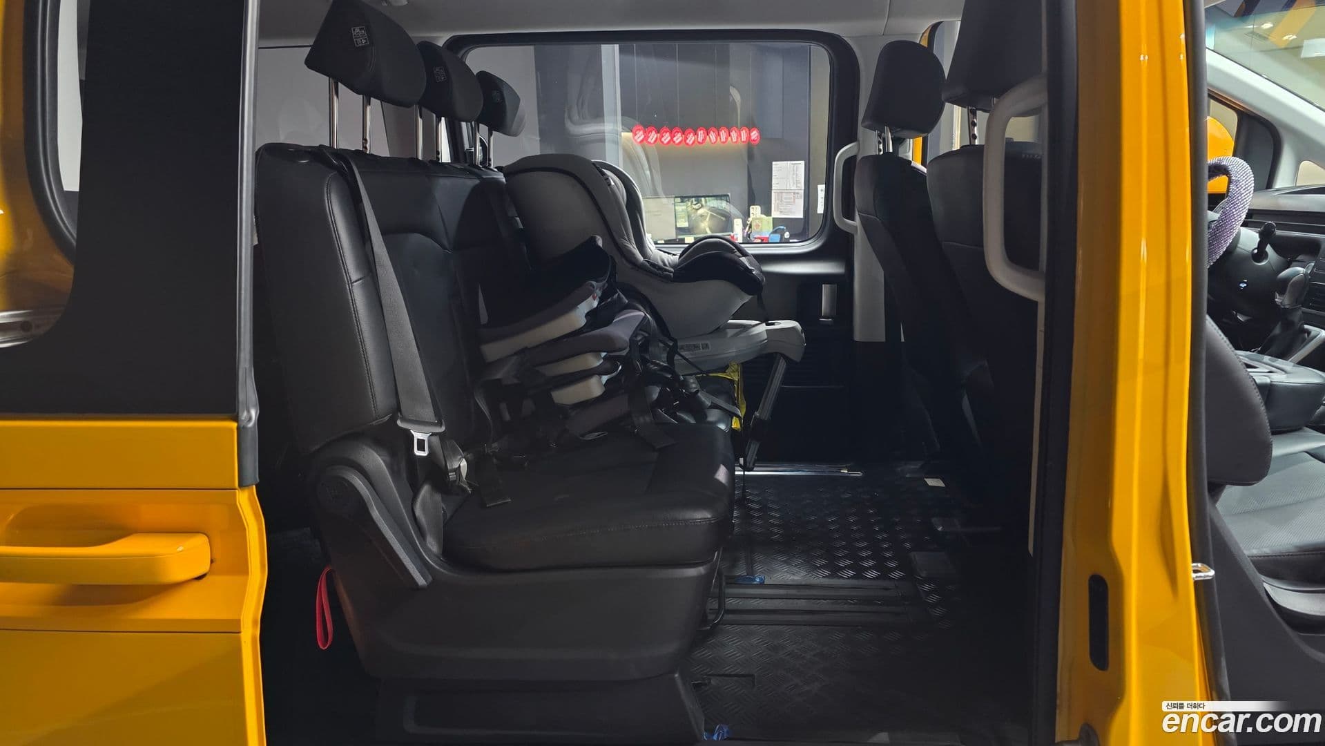 Main__Slider__Photo:Staria Hyundai 2022.11-11