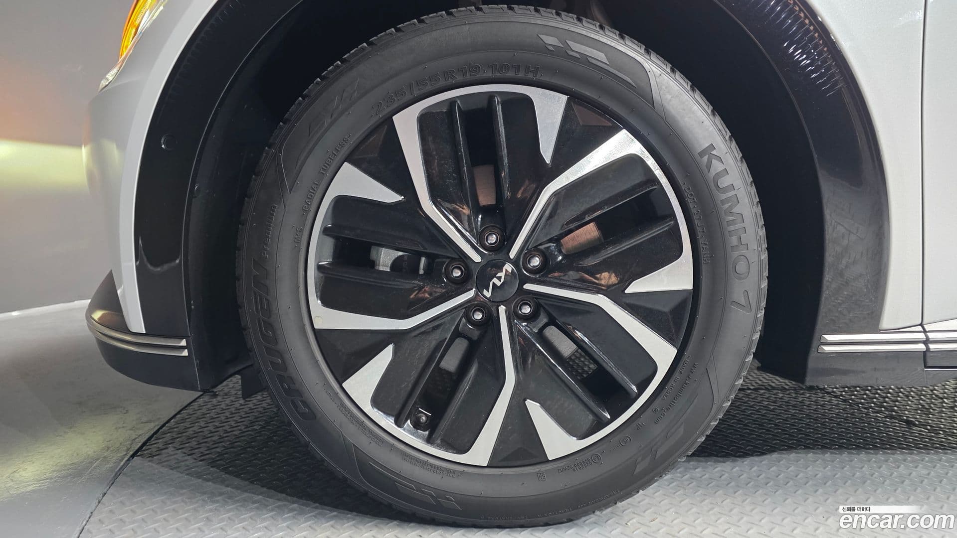 Main__Slider__Photo:EV6 Kia 2021.8-4