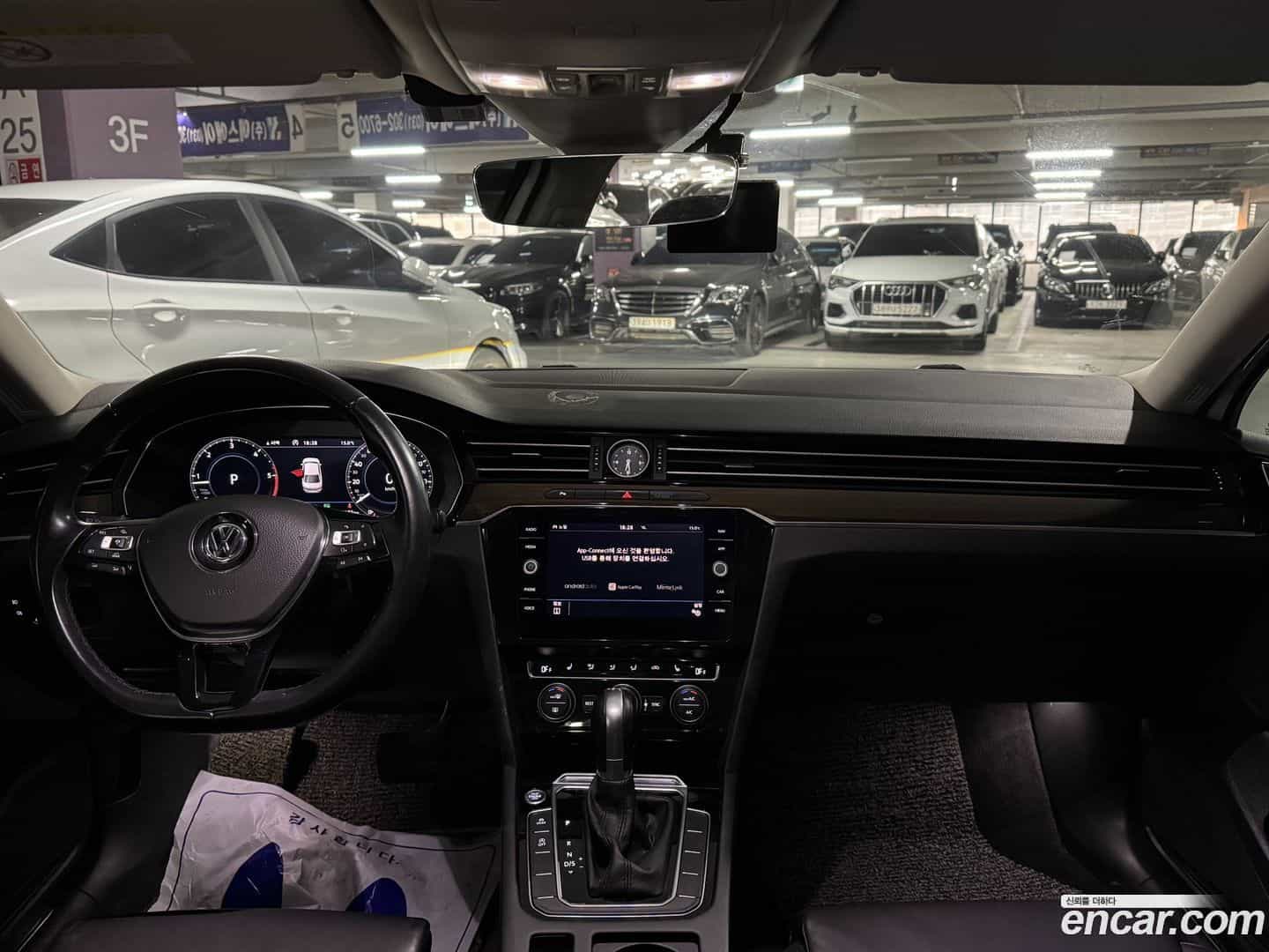 Passat Volkswagen 2018.3-INNER-008