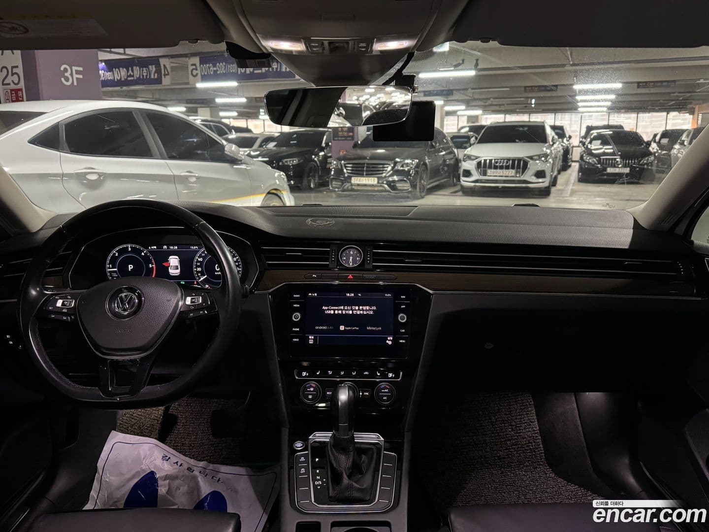 Main__Slider__Photo:Passat Volkswagen 2018.3-7