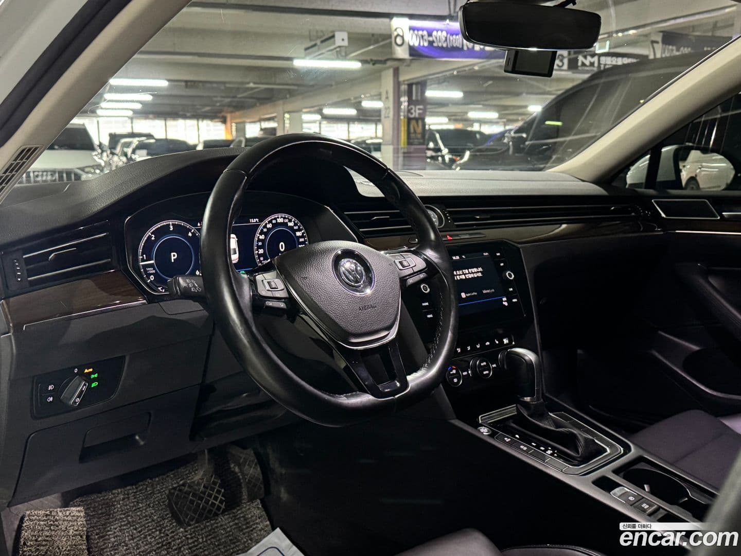 Main__Slider__Photo:Passat Volkswagen 2018.3-8